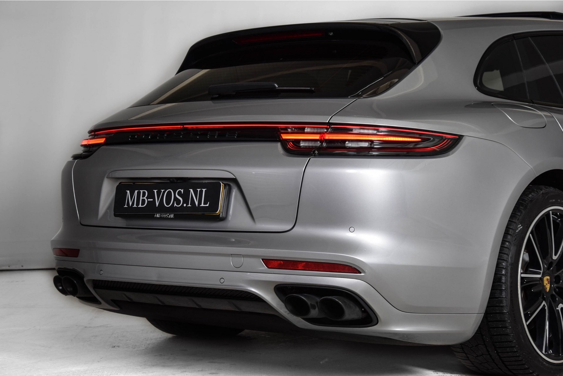 Porsche Panamera Sport Turismo 2.9 4 E-Hybrid Nieuwprijs: €172134 Bose/Pano/Carbon/Adaptive/SportChrono/RearSeatent. Aut8 Foto 26
