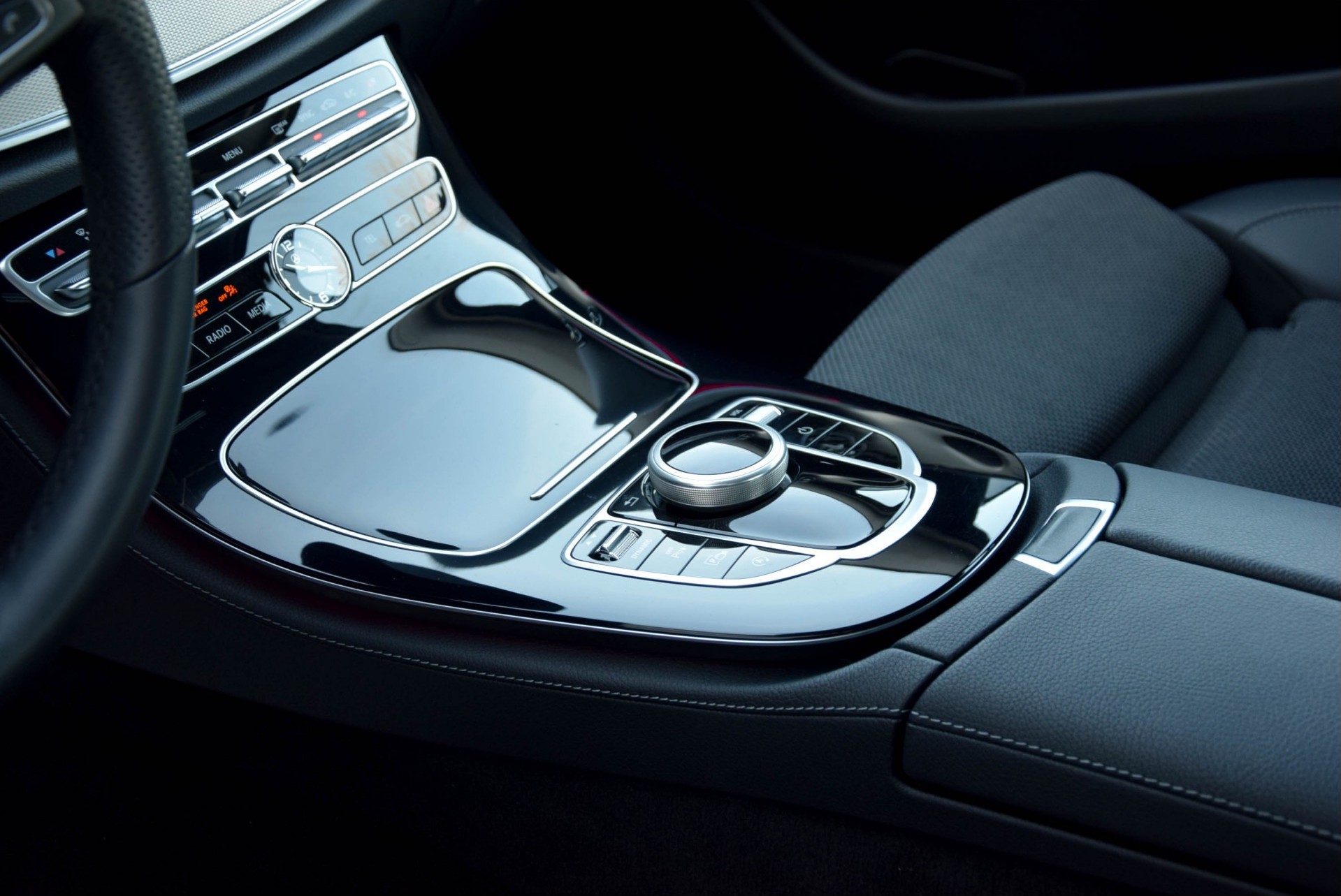 Mercedes-Benz E-Klasse 250 Avantgarde Schuifdak/Camera/LED/Mediadisplay Aut9 Foto 14