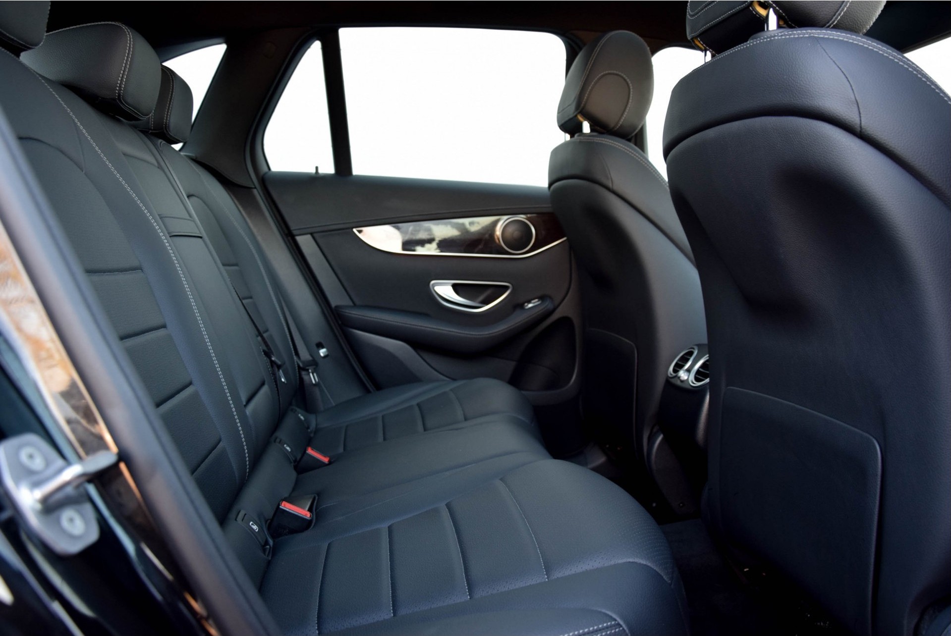 Mercedes-Benz GLC-Klasse 300 4-M Exclusive Panorama/Leder/Trhk/LED/Aut-kofferklep Aut9 Foto 4