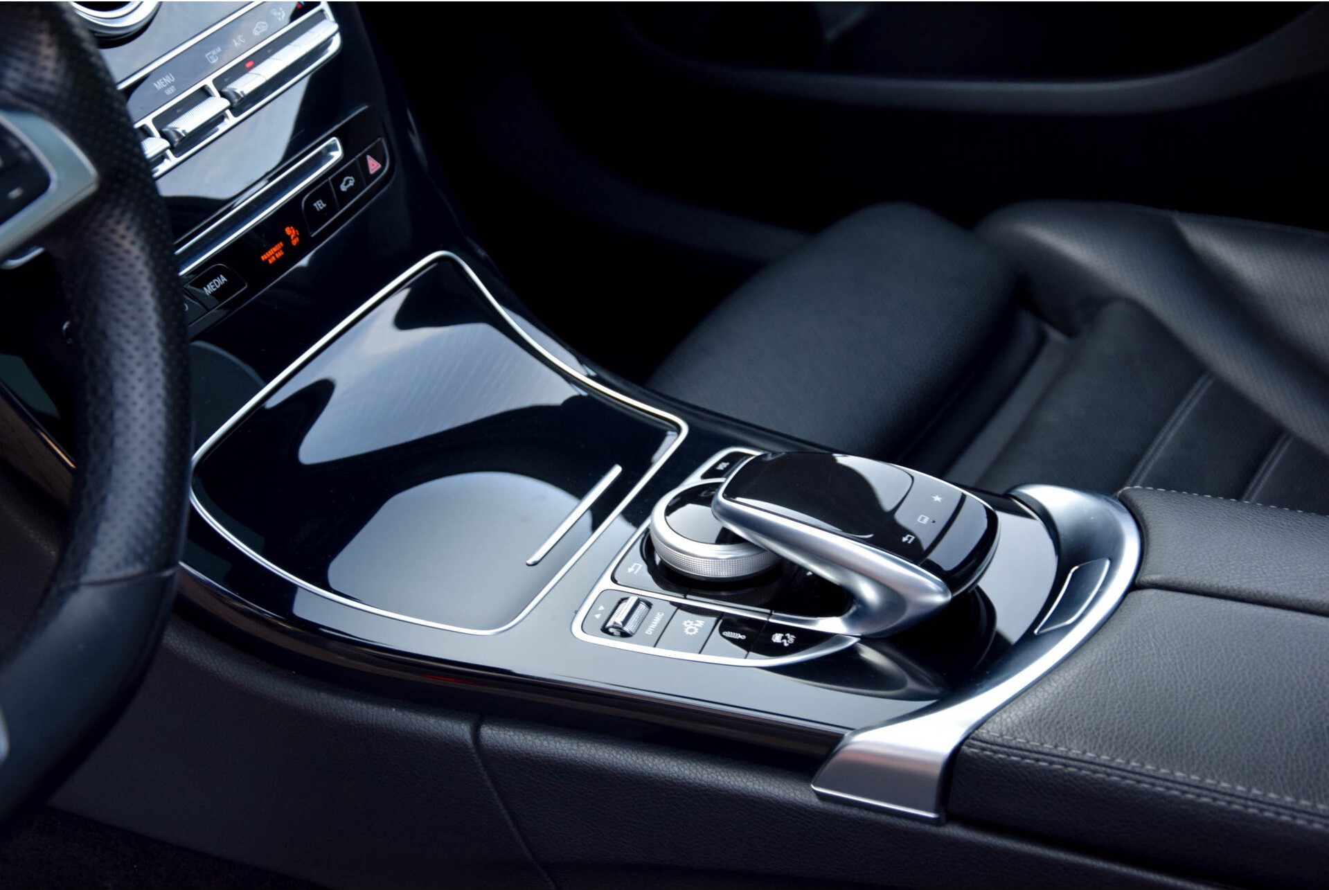 Mercedes-Benz C-Klasse Estate 450 / 43 AMG 4-MATIC Nightpakket Distronic/Panorama/Burmester/Keyless Aut7 Foto 16