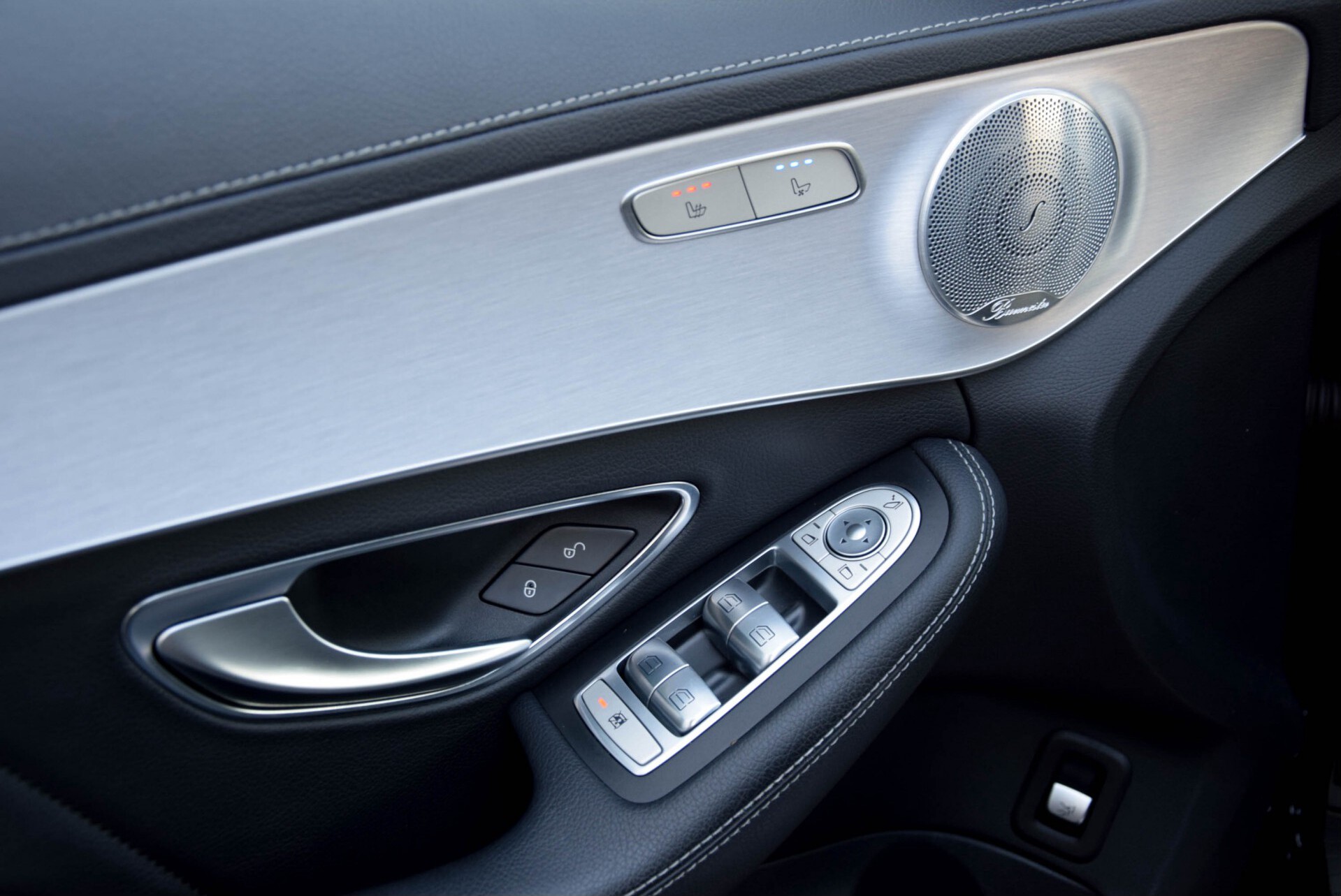 Mercedes-Benz C-Klasse Estate 450 / 43 AMG 4-MATIC Nightpakket Distronic/Panorama/Burmester/Keyless Aut7 Foto 8