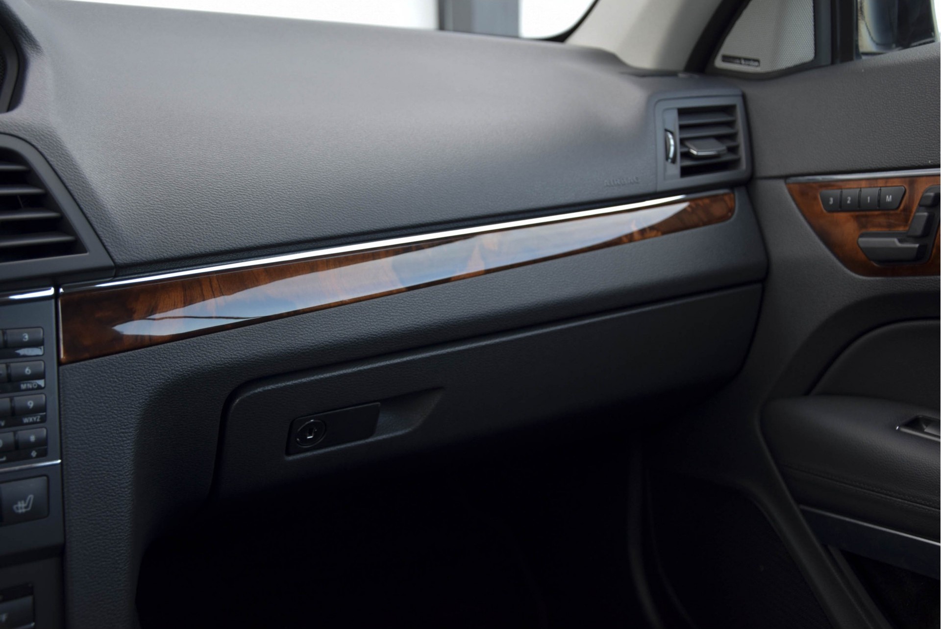 Mercedes-Benz E-Klasse Coupé 500 AMG Keyless/Harman-Kardon/Camera/ILS/Memory Aut7 Foto 18