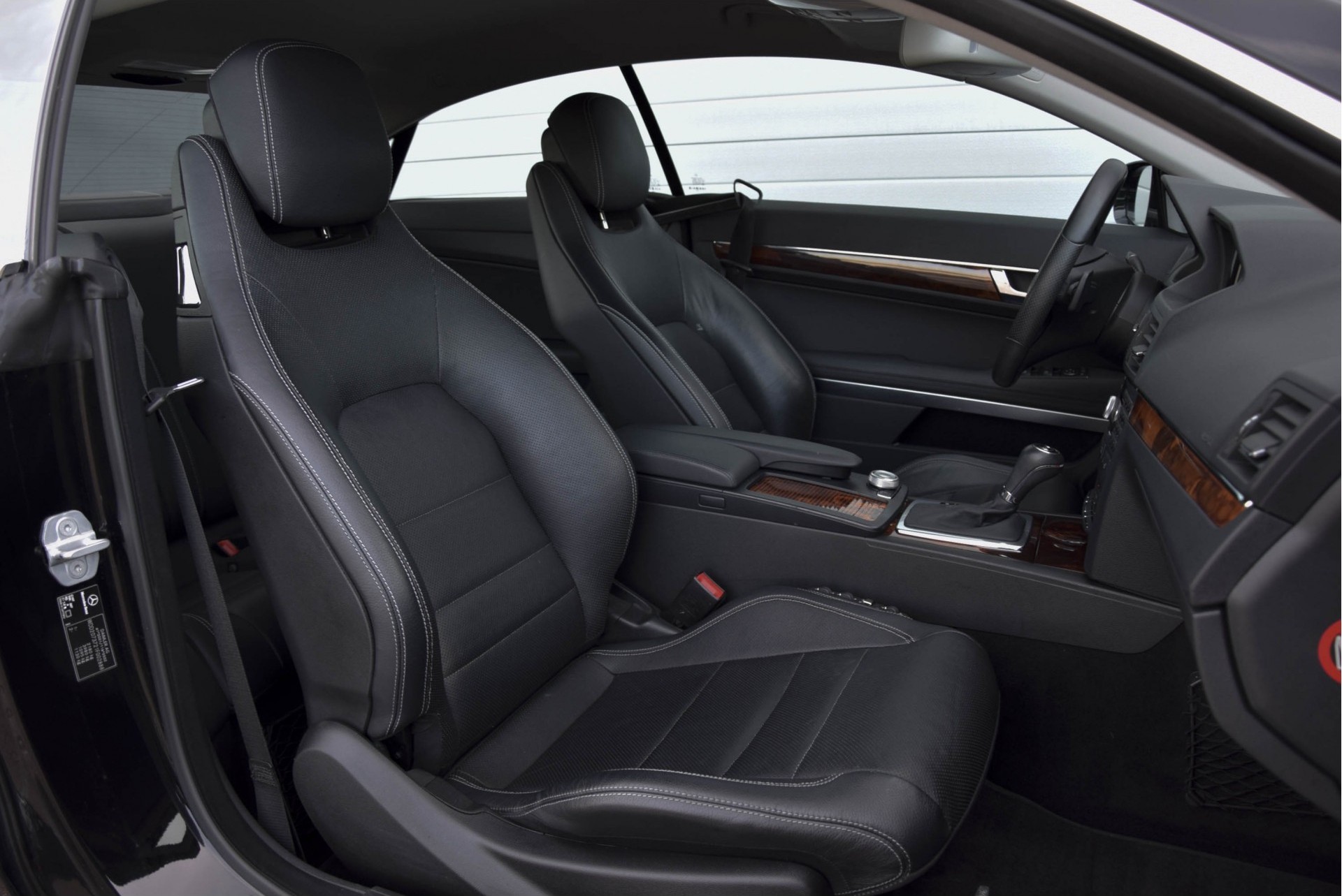 Mercedes-Benz E-Klasse Coupé 500 AMG Keyless/Harman-Kardon/Camera/ILS/Memory Aut7 Foto 3