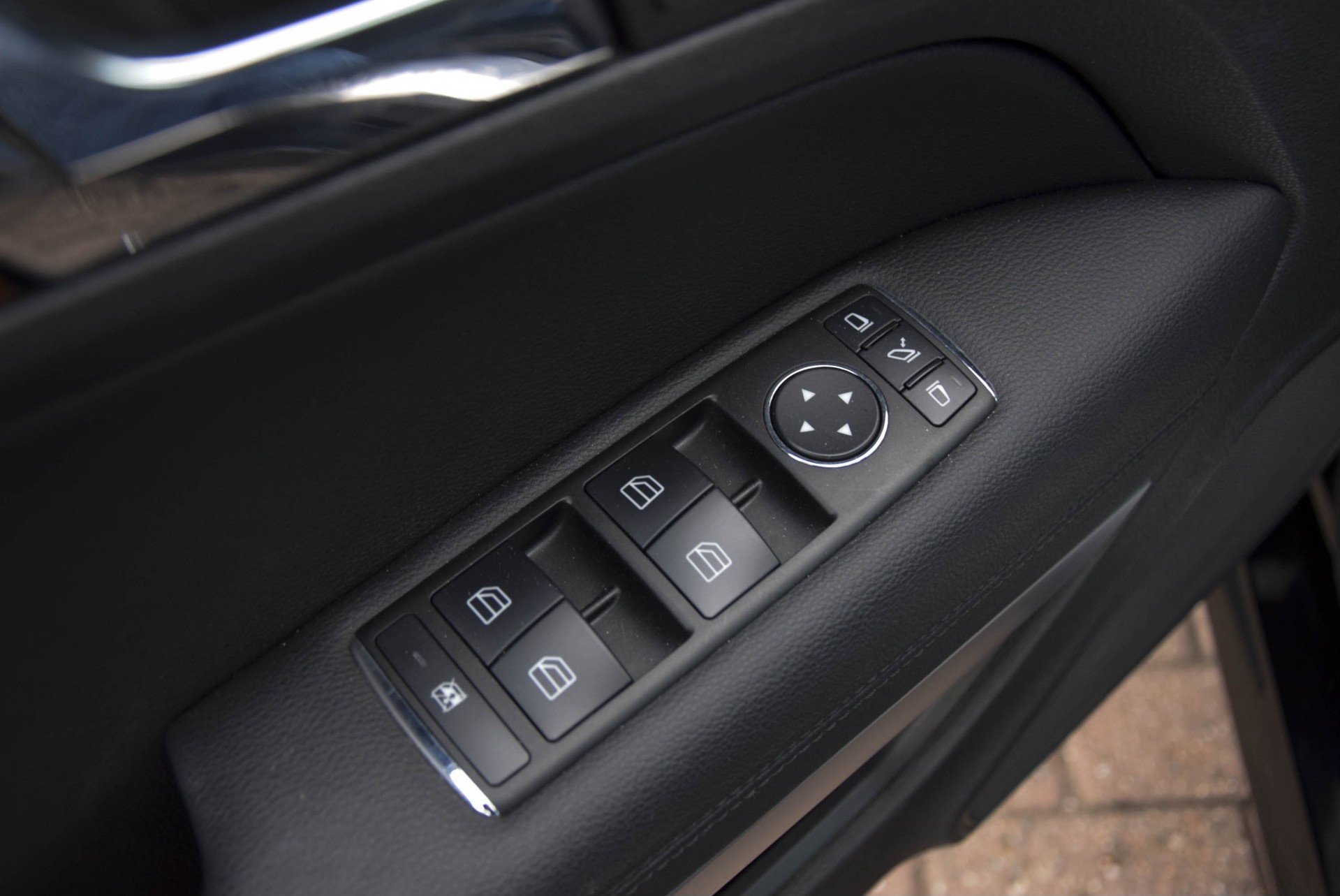 Mercedes-Benz E-Klasse Coupé 500 AMG Keyless/Harman-Kardon/Camera/ILS/Memory Aut7 Foto 8