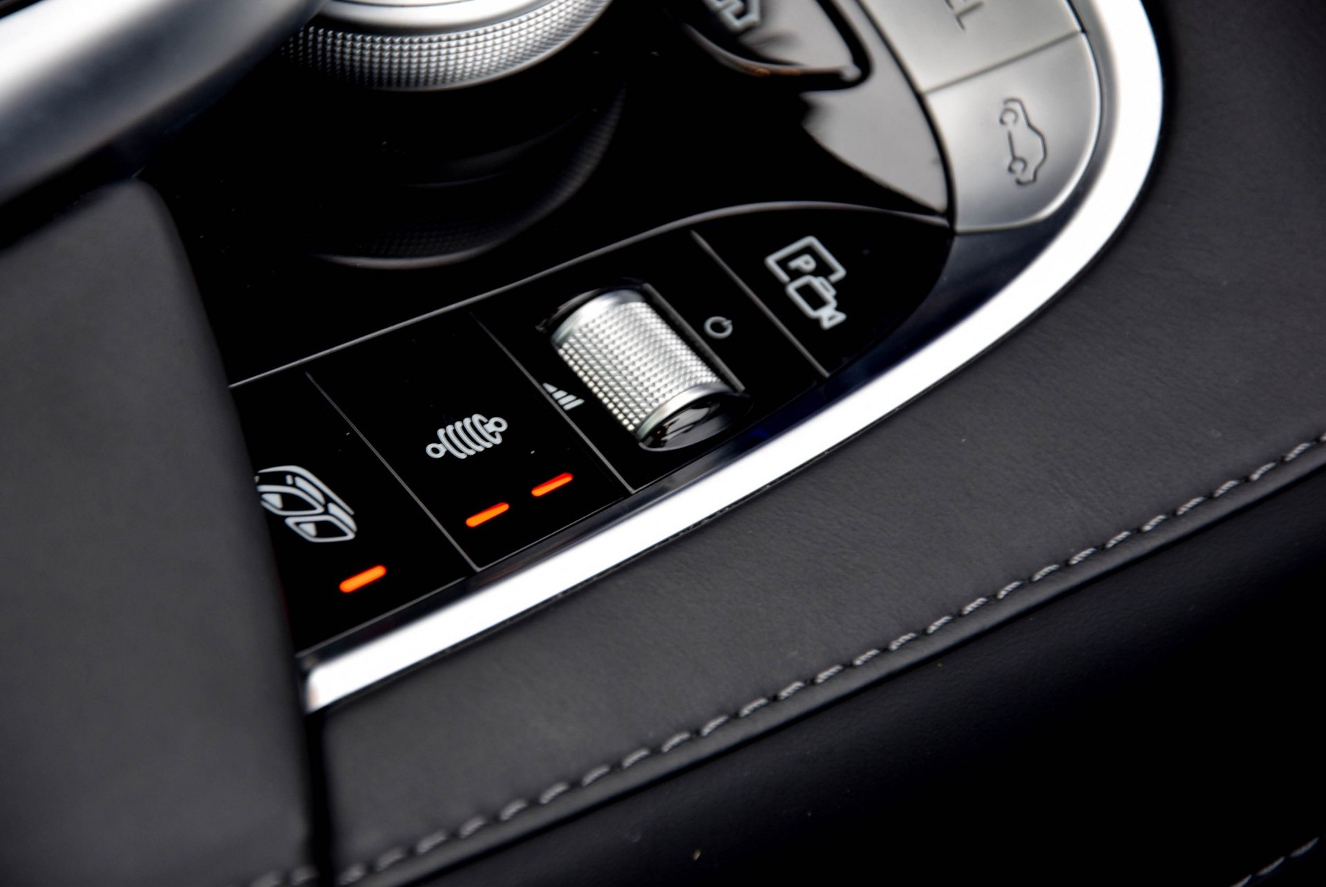 Mercedes-Benz S-Klasse 63 AMG Lang 4-M+ Exclusive/Designo/Entertainment/Nightvision/4xMassage Aut9 Foto 25