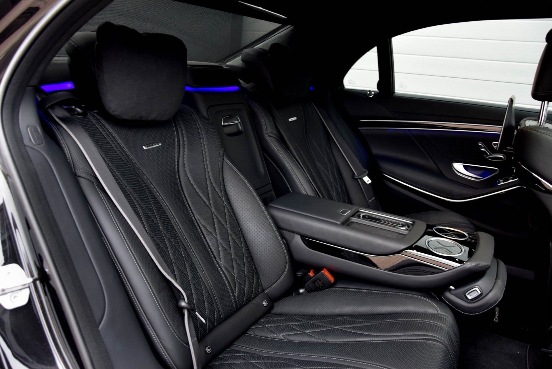 Mercedes-Benz S-Klasse 63 AMG Lang 4-M+ Exclusive/Designo/Entertainment/Nightvision/4xMassage Aut9 Foto 27