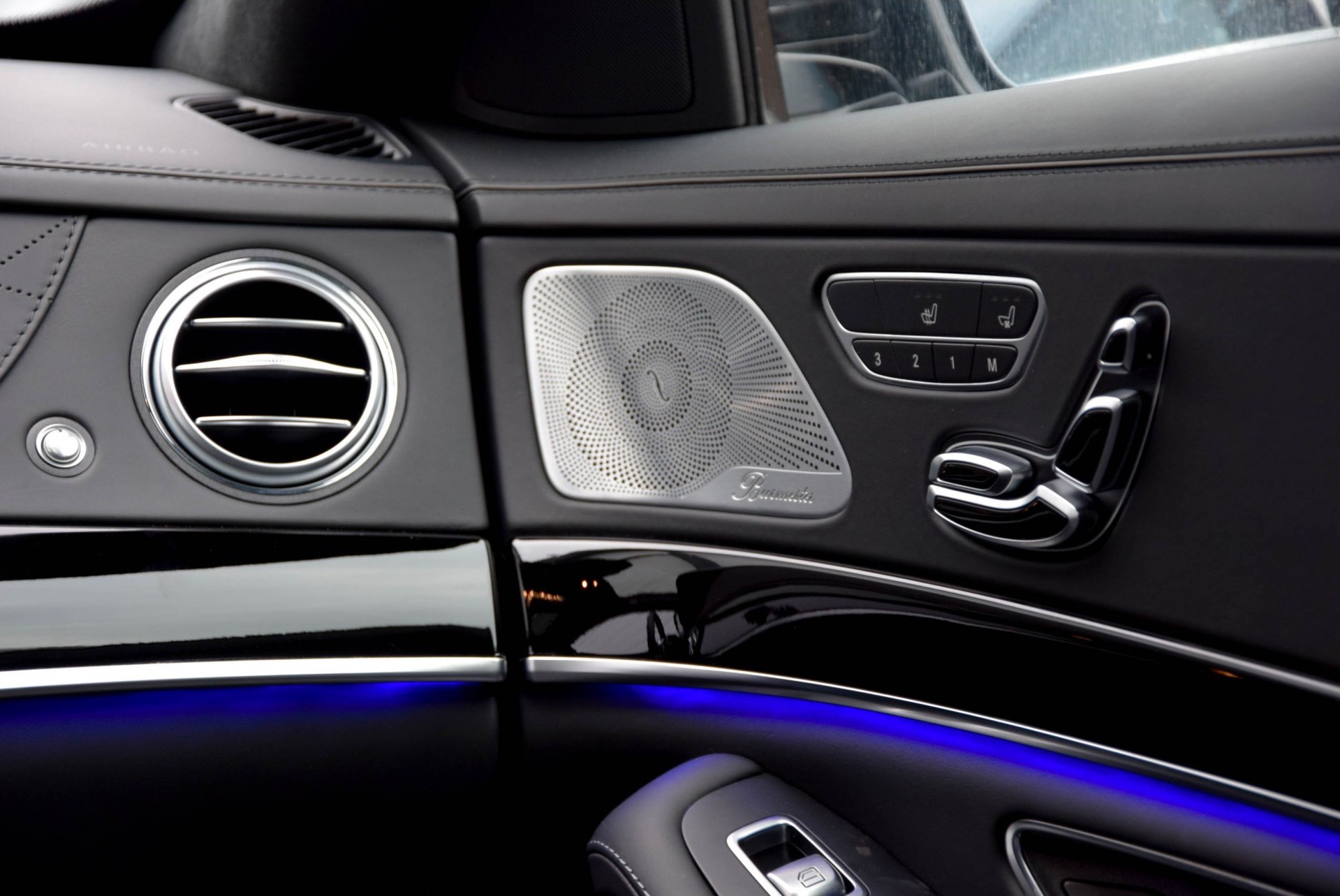 Mercedes-Benz S-Klasse 63 AMG Lang 4-M+ Exclusive/Designo/Entertainment/Nightvision/4xMassage Aut9 Foto 32