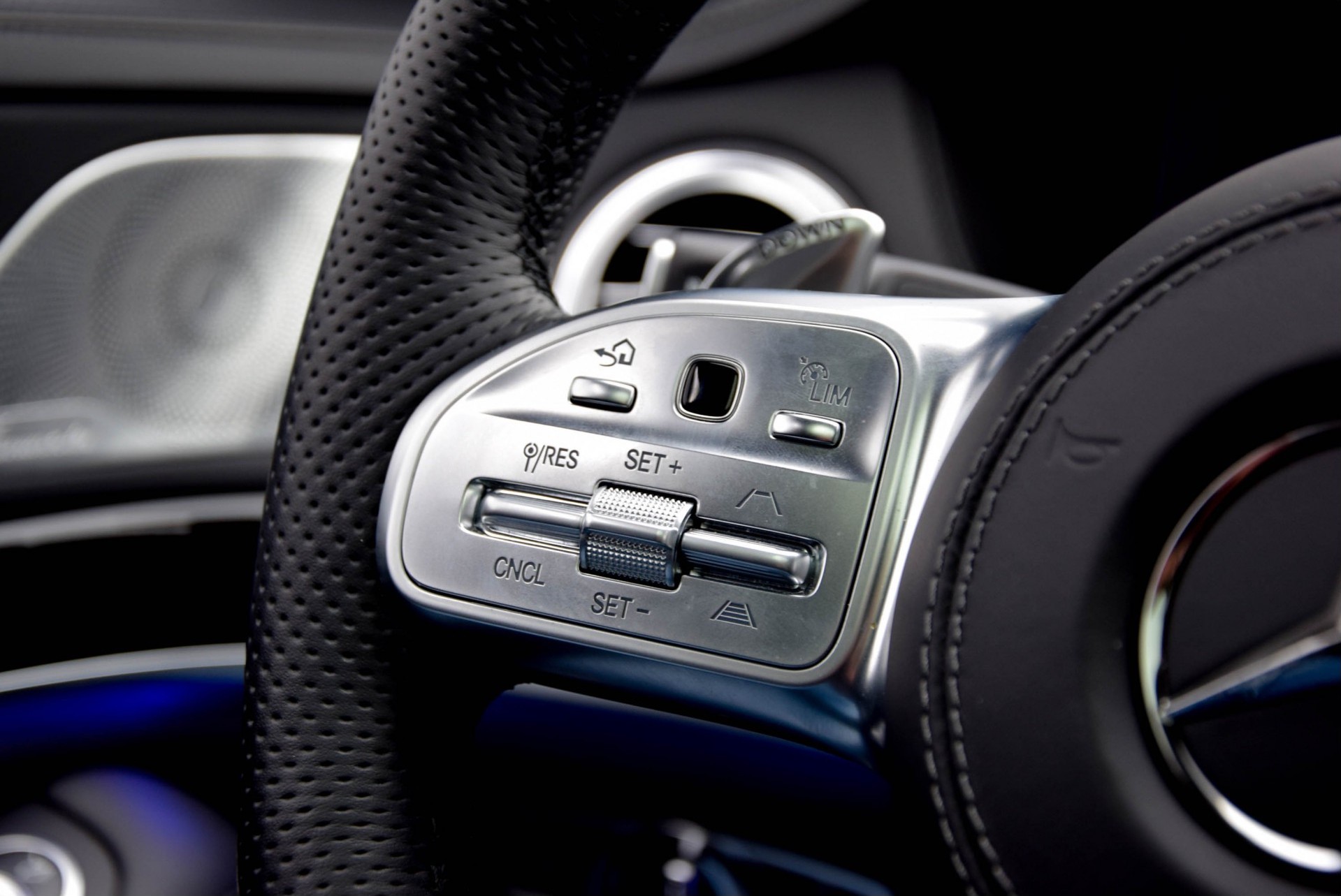 Mercedes-Benz S-Klasse 63 AMG Lang 4-M+ Exclusive/Designo/Entertainment/Nightvision/4xMassage Aut9 Foto 9