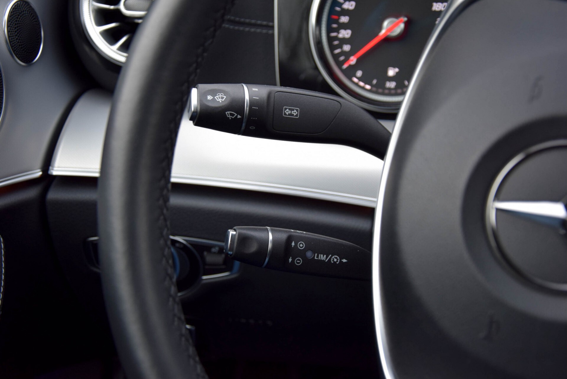 Mercedes-Benz E-Klasse Cabrio 300 AMG Night/Comand/LED/Camera/Keyless/20" Aut9 Foto 12