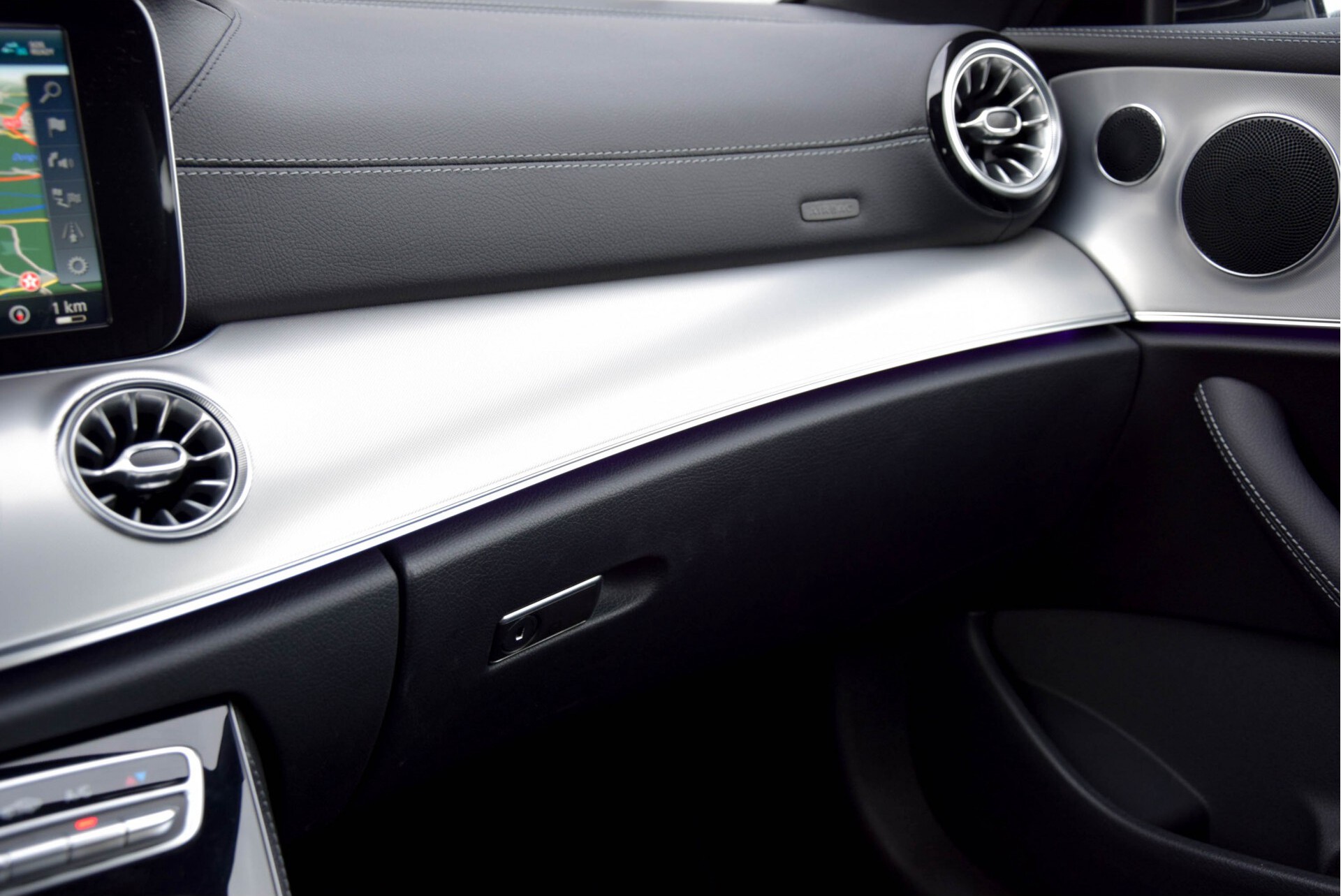 Mercedes-Benz E-Klasse Cabrio 300 AMG Night/Comand/LED/Camera/Keyless/20" Aut9 Foto 18