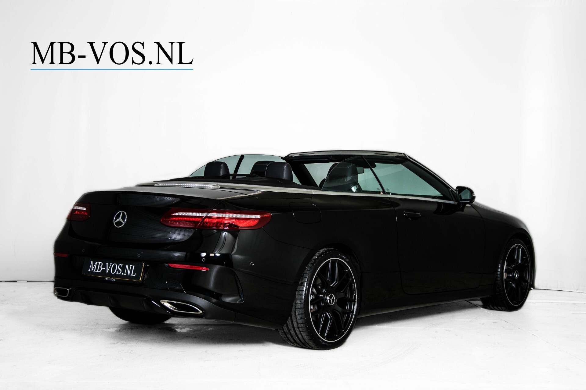 Mercedes-Benz E-Klasse Cabrio 300 AMG Night/Comand/LED/Camera/Keyless/20" Aut9 Foto 2
