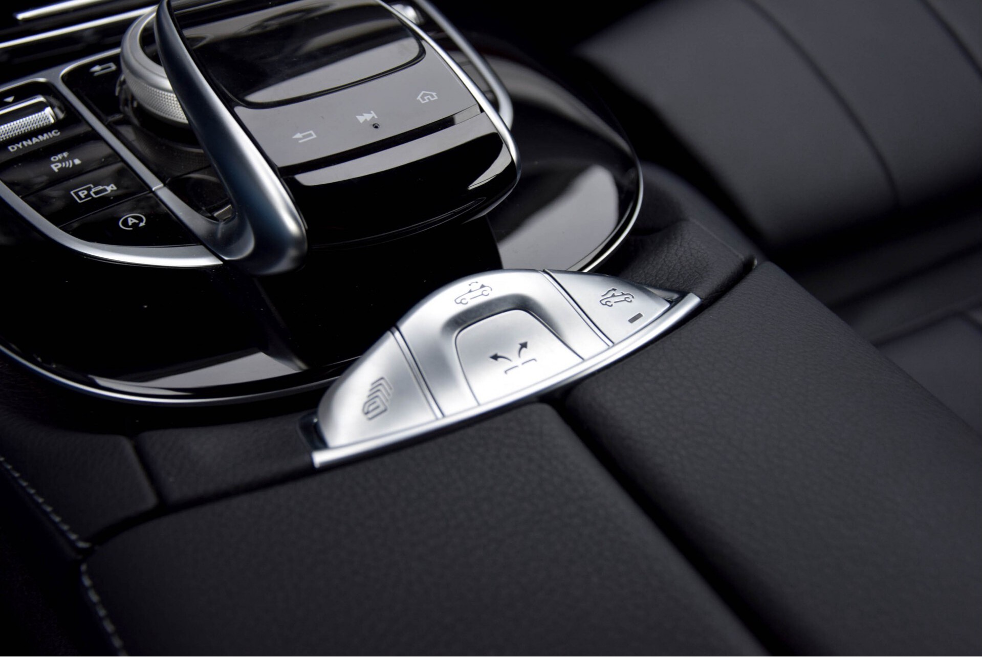 Mercedes-Benz E-Klasse Cabrio 300 AMG Night/Comand/LED/Camera/Keyless/20" Aut9 Foto 20