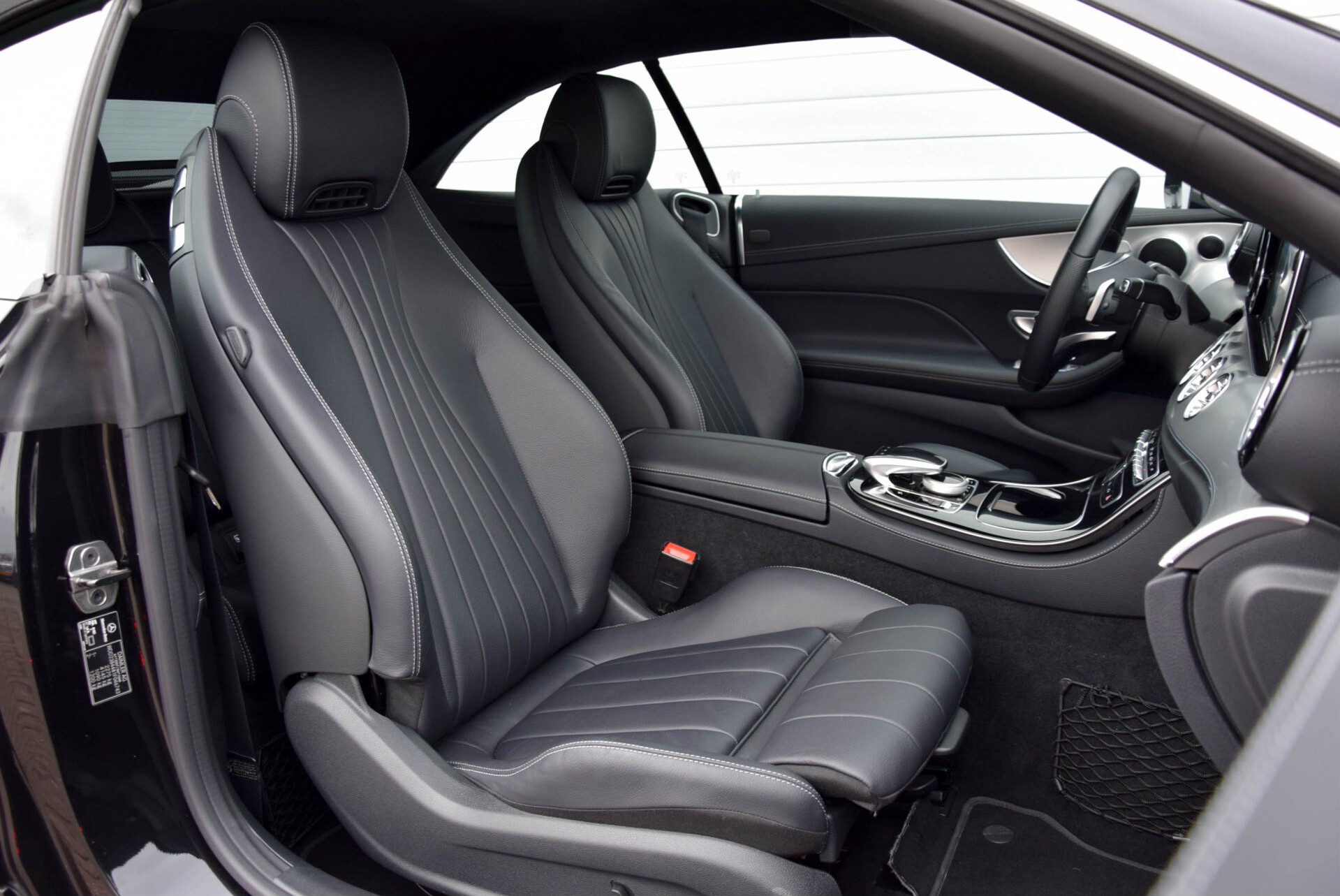 Mercedes-Benz E-Klasse Cabrio 300 AMG Night/Comand/LED/Camera/Keyless/20" Aut9 Foto 5