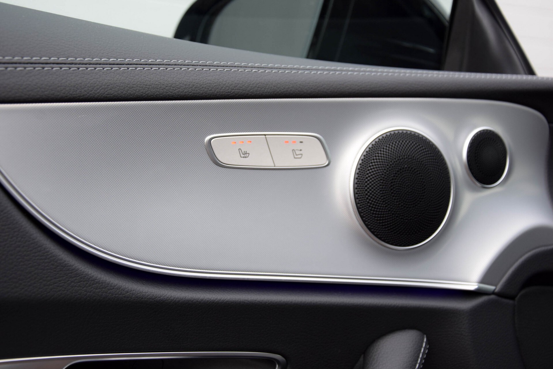 Mercedes-Benz E-Klasse Cabrio 300 AMG Night/Comand/LED/Camera/Keyless/20" Aut9 Foto 8