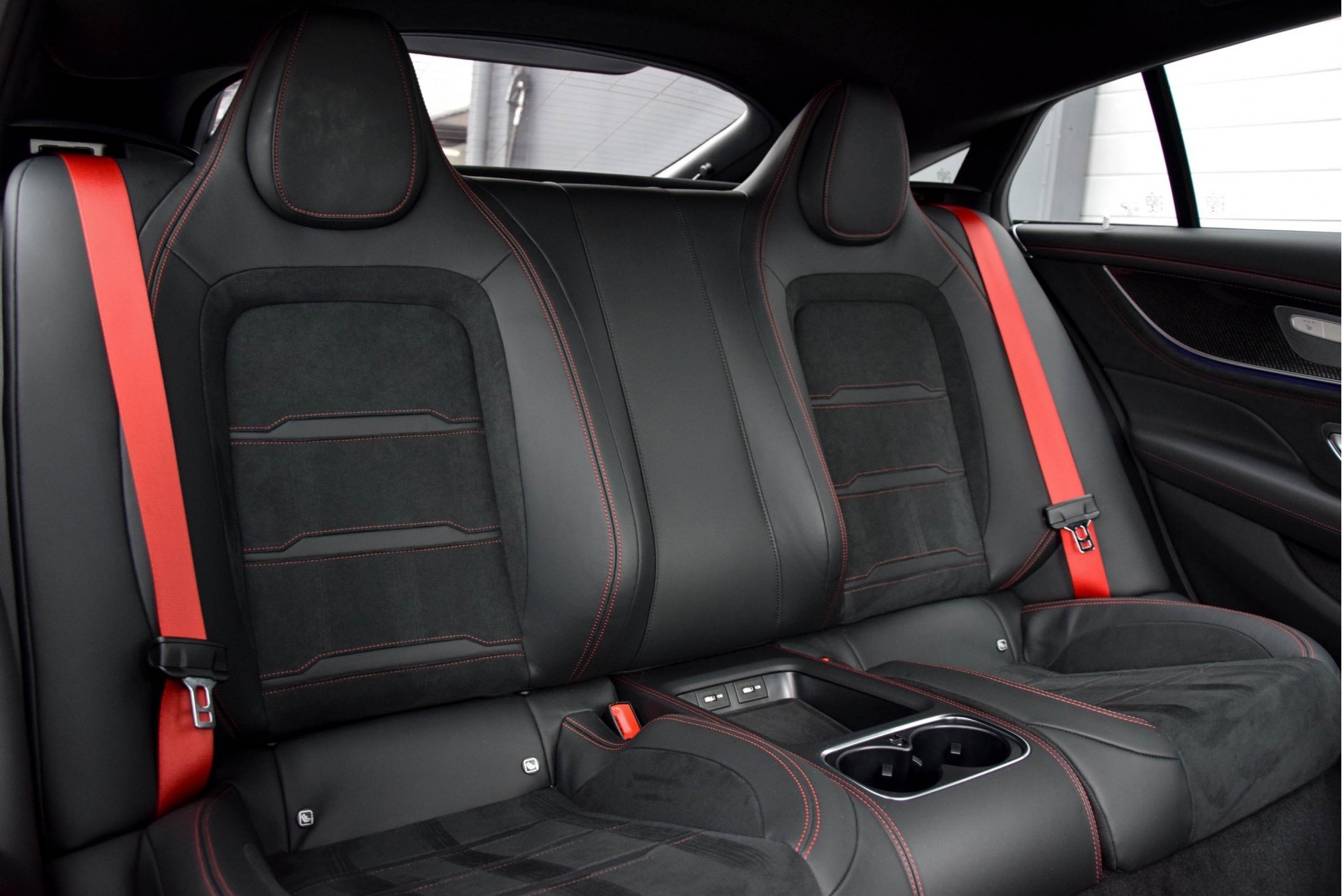 Mercedes-Benz AMG GT 4-Door Coupe 63 S 4M+ Ceramic Full Carbon Designo Aut9 Foto 24