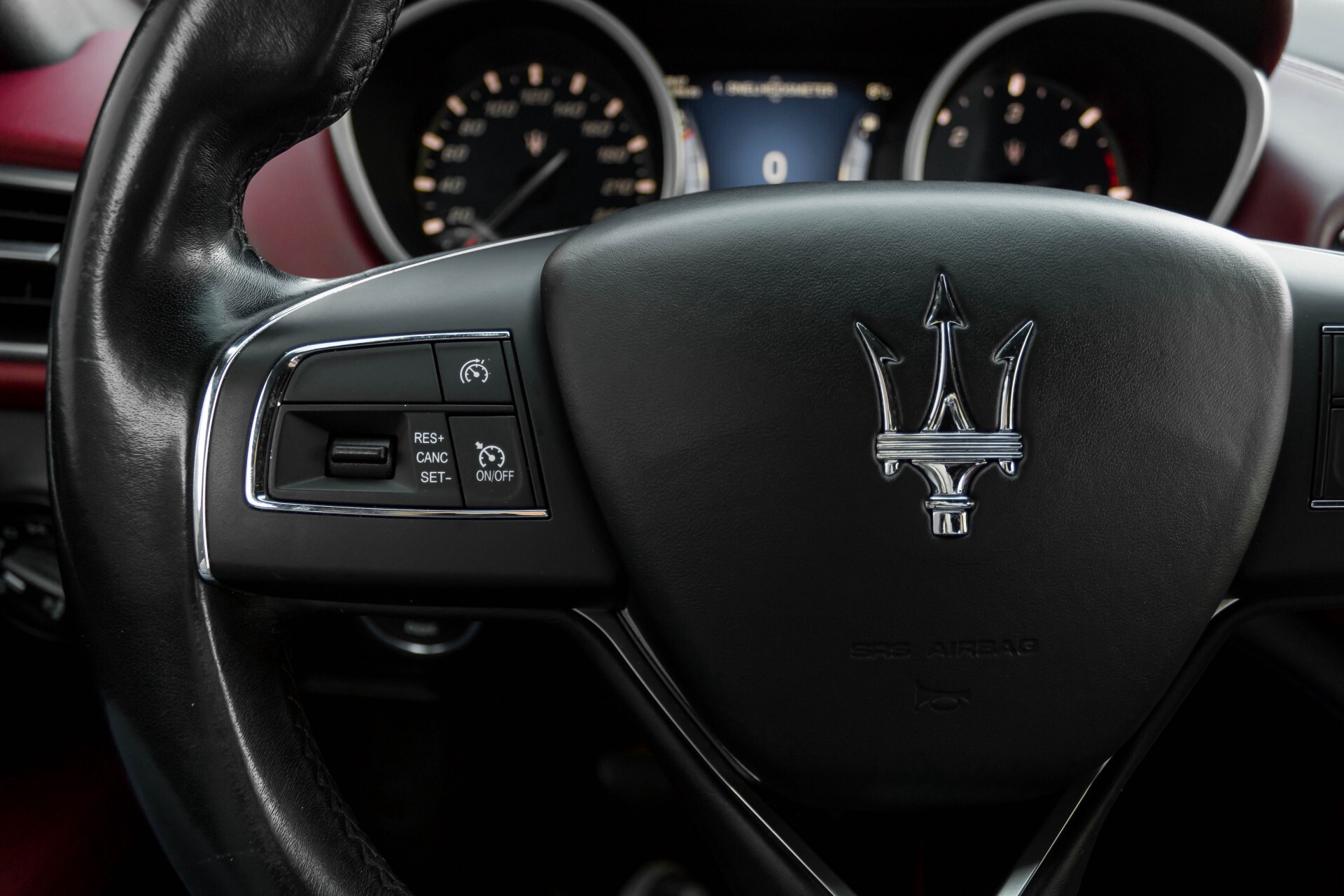 Maserati Ghibli 3.0d V6 Carbon/20''/Camera/PremiumPack/Keyless/Xenon/Navi Aut8 Foto 10