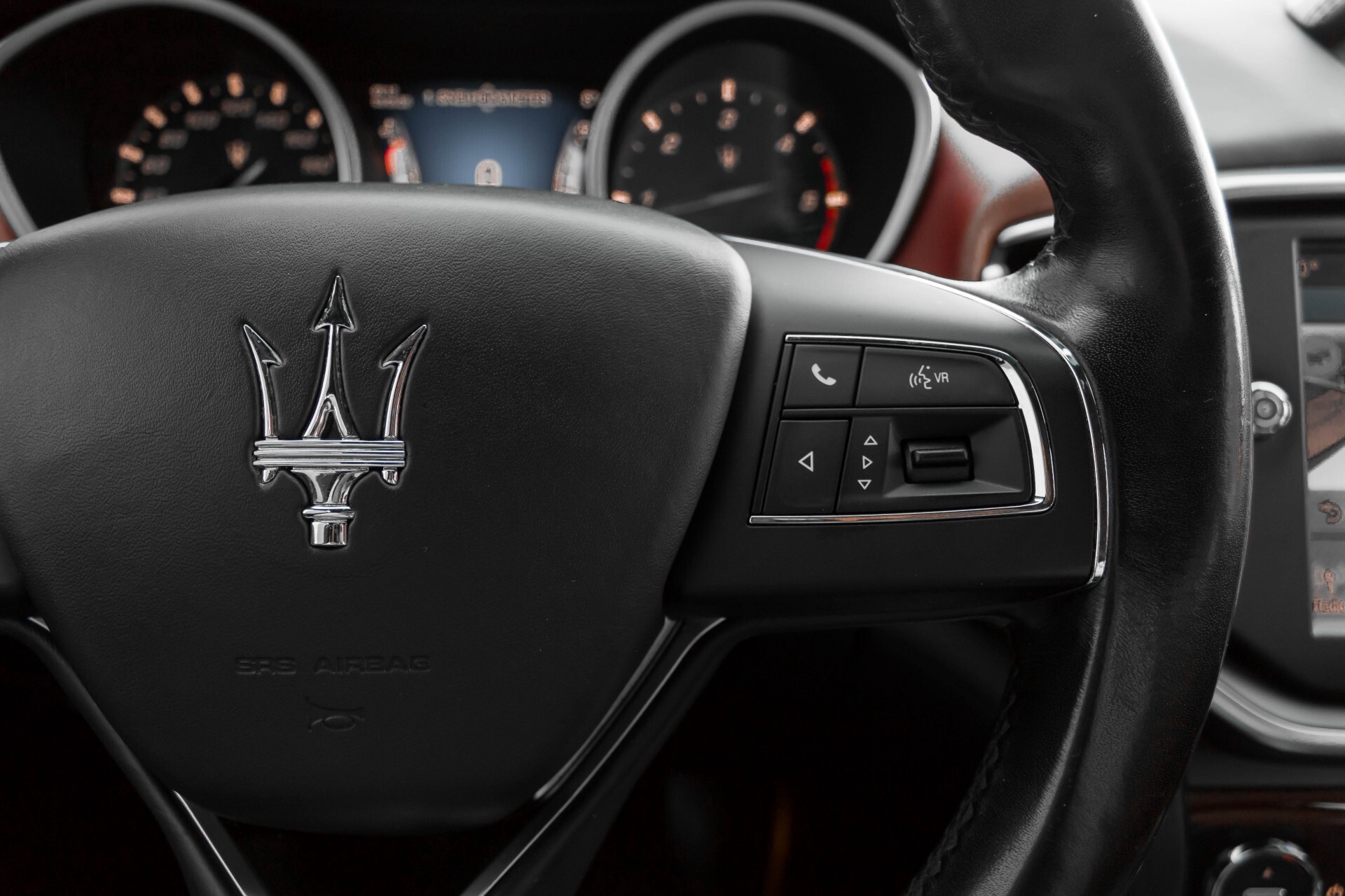 Maserati Ghibli 3.0d V6 Carbon/20''/Camera/PremiumPack/Keyless/Xenon/Navi Aut8 Foto 13