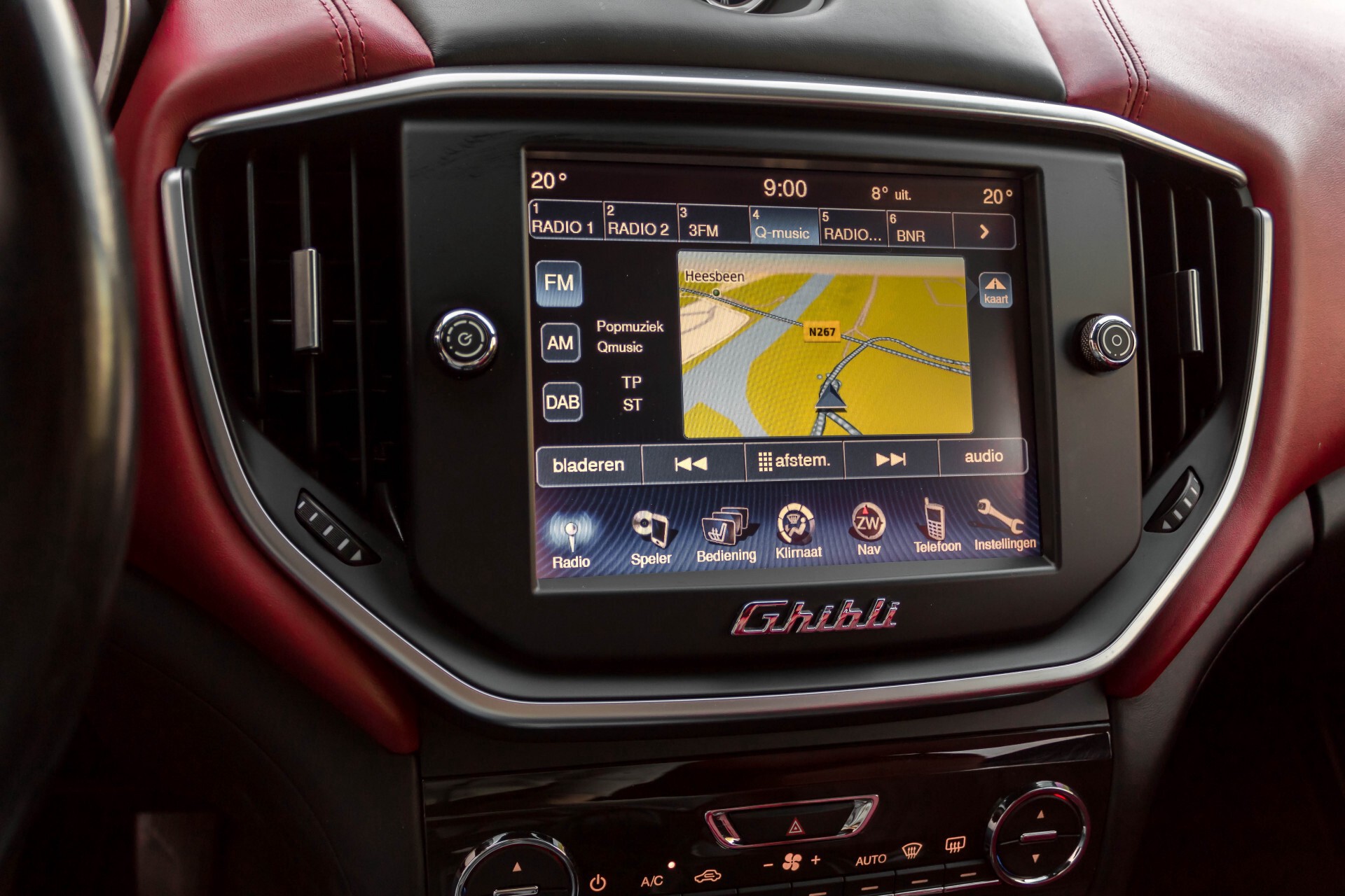 Maserati Ghibli 3.0d V6 Carbon/20''/Camera/PremiumPack/Keyless/Xenon/Navi Aut8 Foto 17