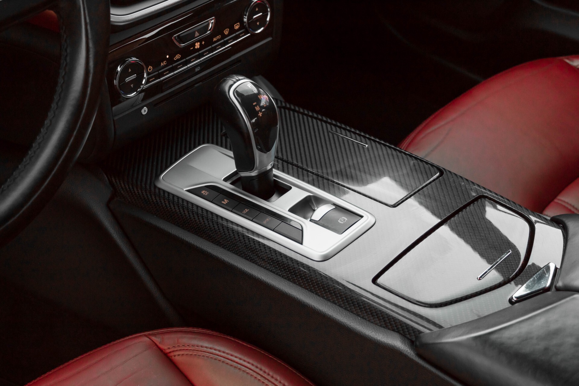 Maserati Ghibli 3.0d V6 Carbon/20''/Camera/PremiumPack/Keyless/Xenon/Navi Aut8 Foto 35