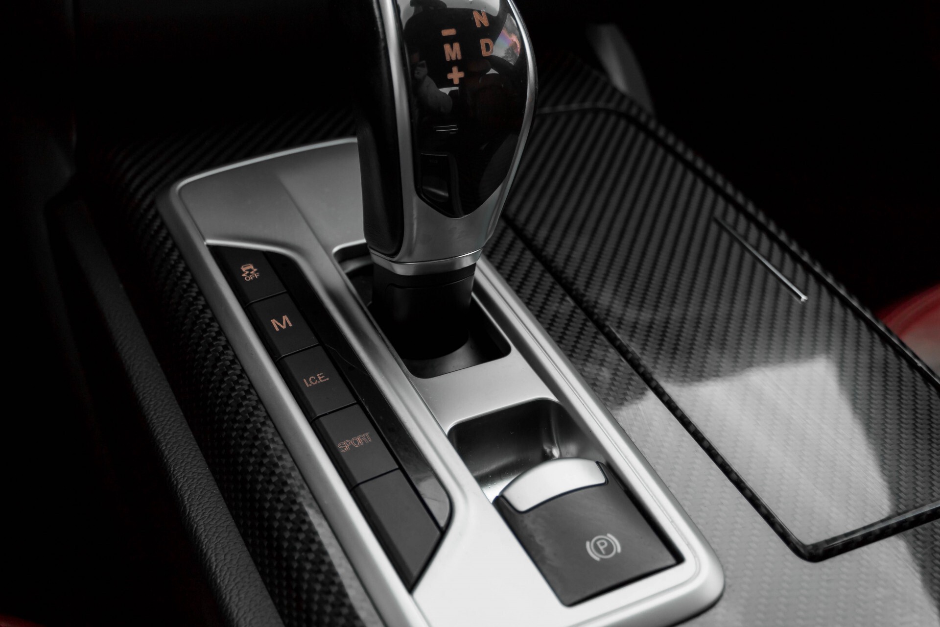 Maserati Ghibli 3.0d V6 Carbon/20''/Camera/PremiumPack/Keyless/Xenon/Navi Aut8 Foto 36