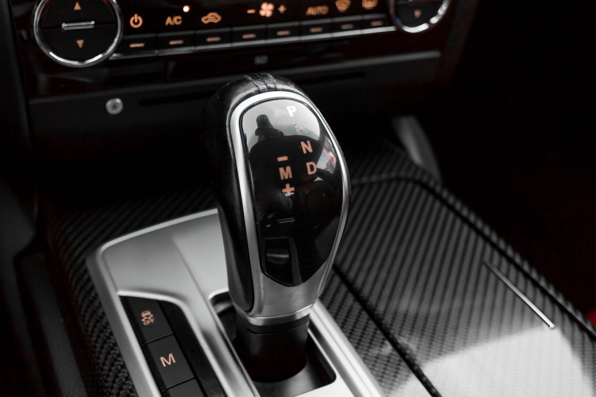 Maserati Ghibli 3.0d V6 Carbon/20''/Camera/PremiumPack/Keyless/Xenon/Navi Aut8 Foto 37