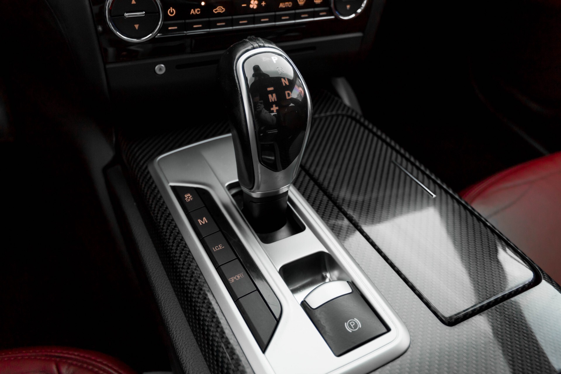 Maserati Ghibli 3.0d V6 Carbon/20''/Camera/PremiumPack/Keyless/Xenon/Navi Aut8 Foto 39