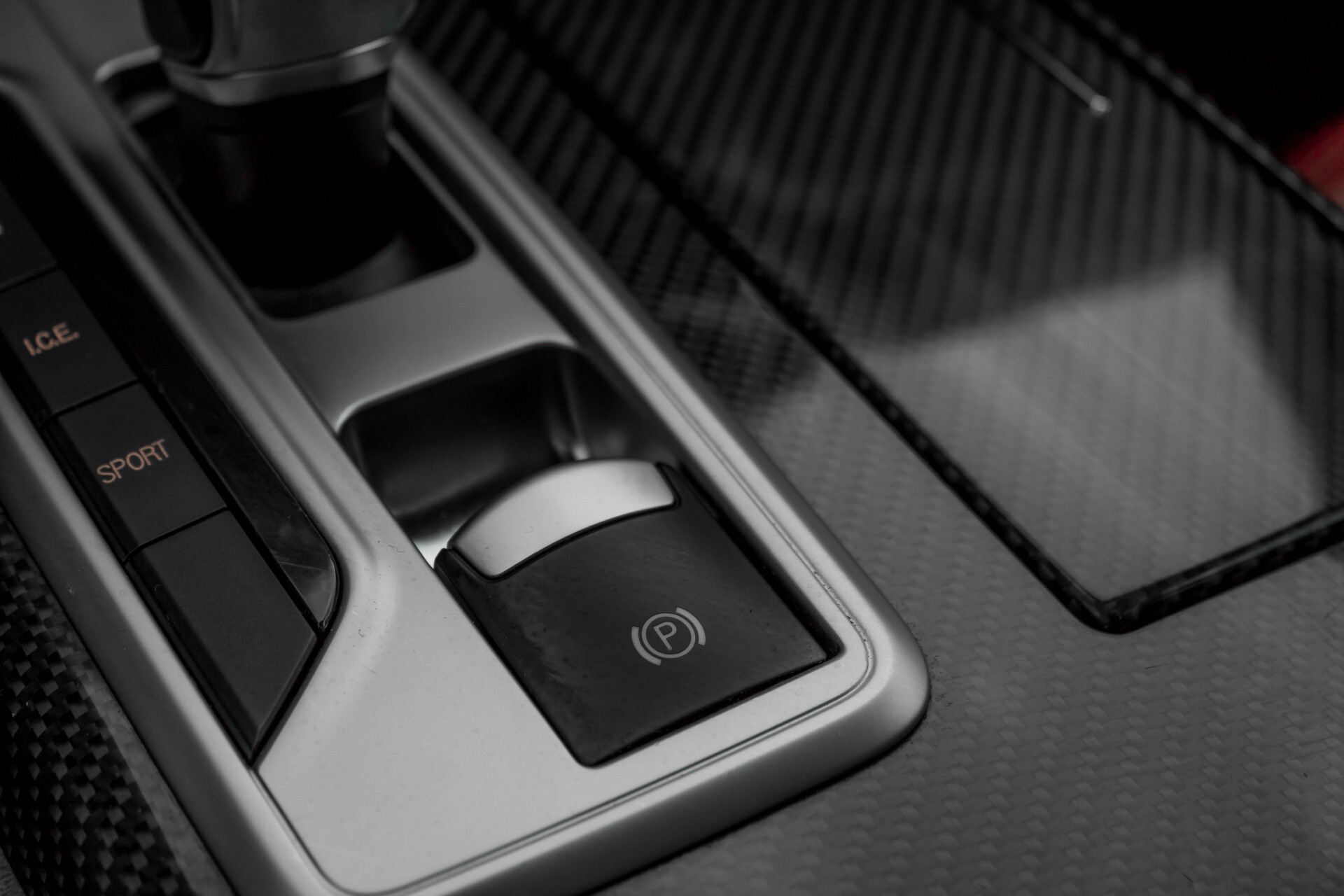 Maserati Ghibli 3.0d V6 Carbon/20''/Camera/PremiumPack/Keyless/Xenon/Navi Aut8 Foto 40