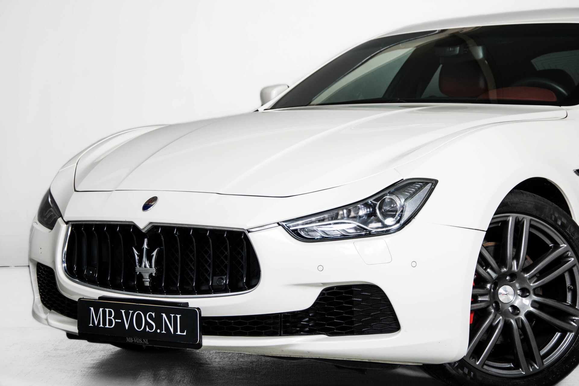 Maserati Ghibli 3.0d V6 Carbon/20''/Camera/PremiumPack/Keyless/Xenon/Navi Aut8 Foto 52