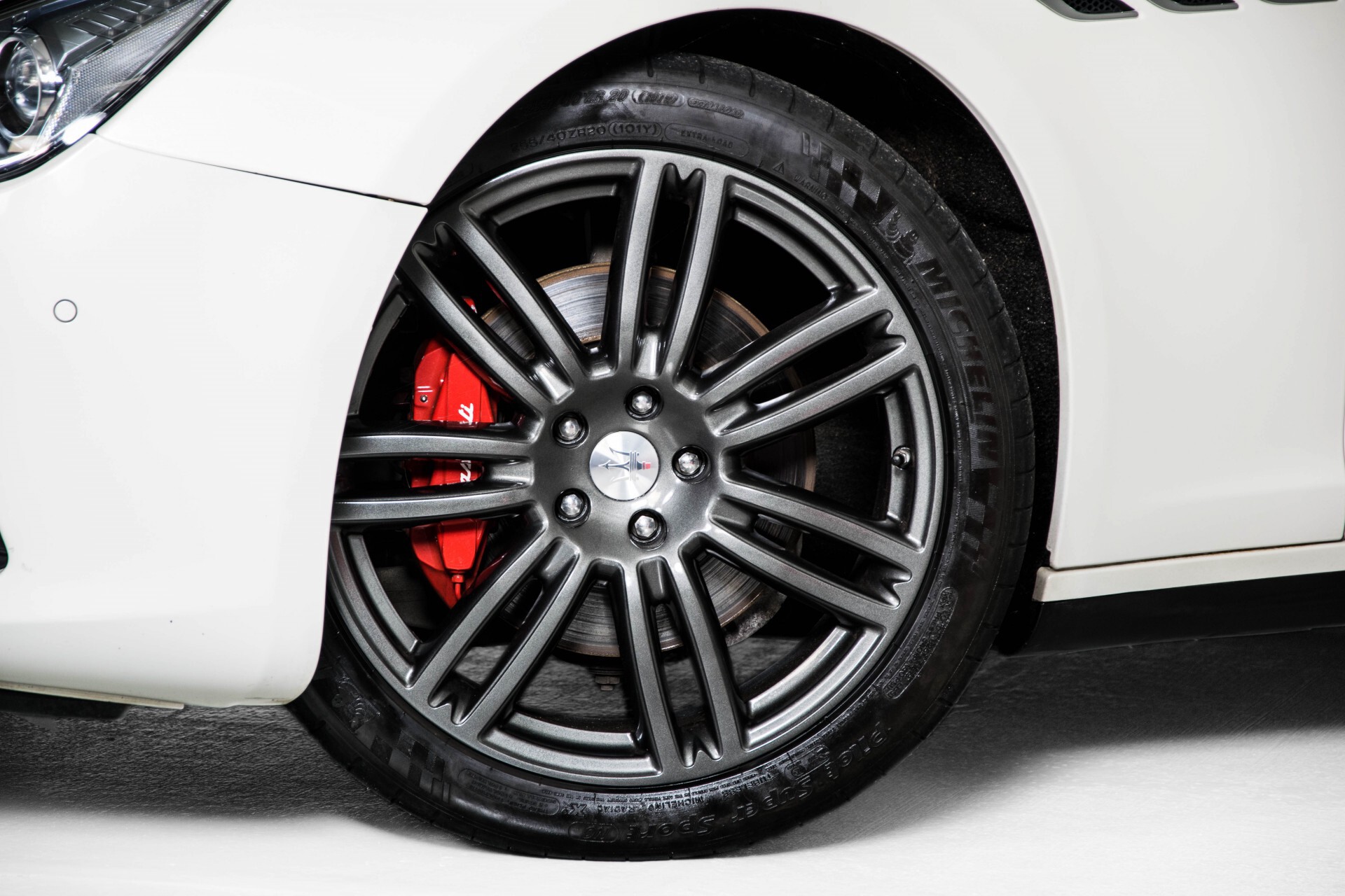 Maserati Ghibli 3.0d V6 Carbon/20''/Camera/PremiumPack/Keyless/Xenon/Navi Aut8 Foto 54