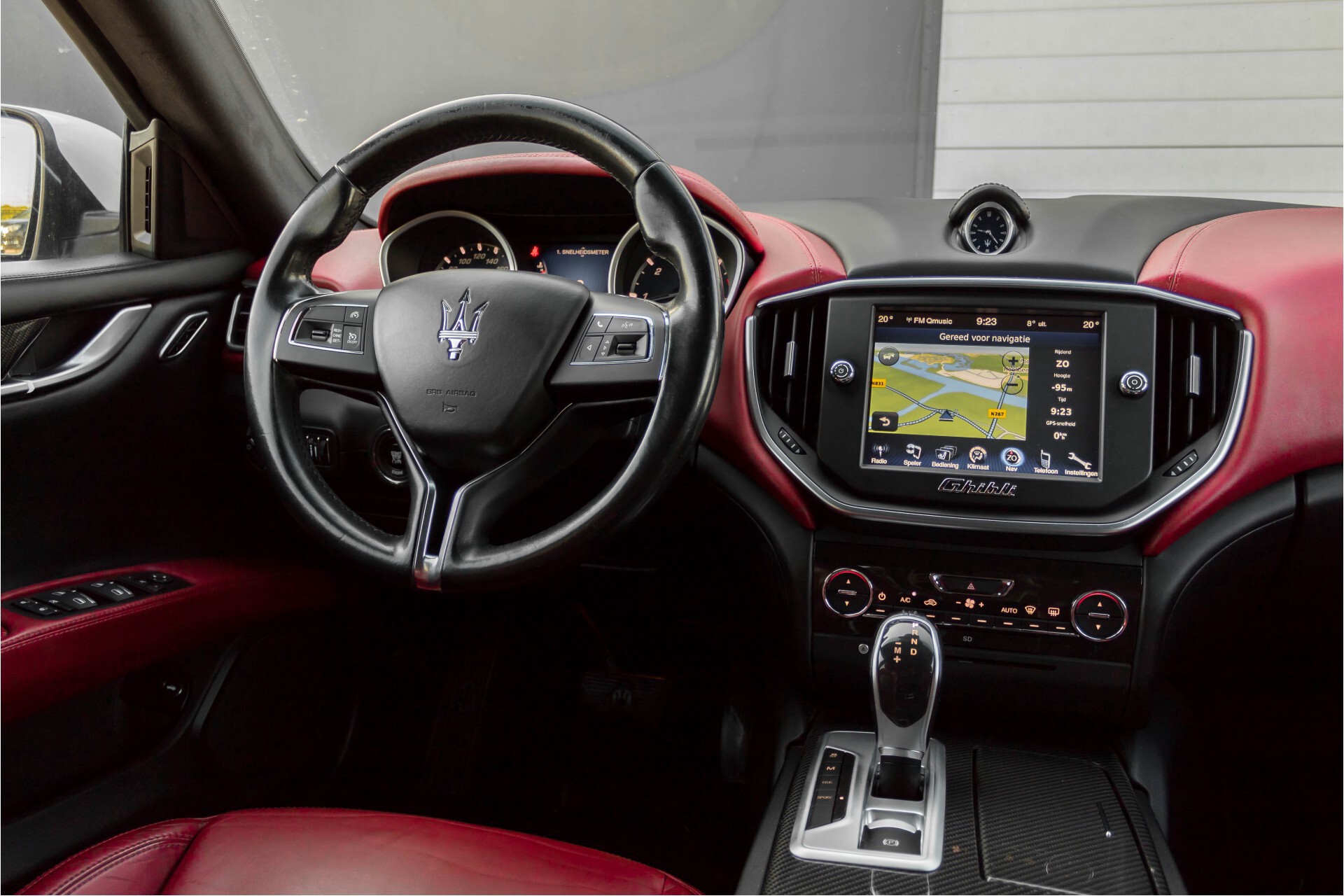 Maserati Ghibli 3.0d V6 Carbon/20''/Camera/PremiumPack/Keyless/Xenon/Navi Aut8 Foto 7