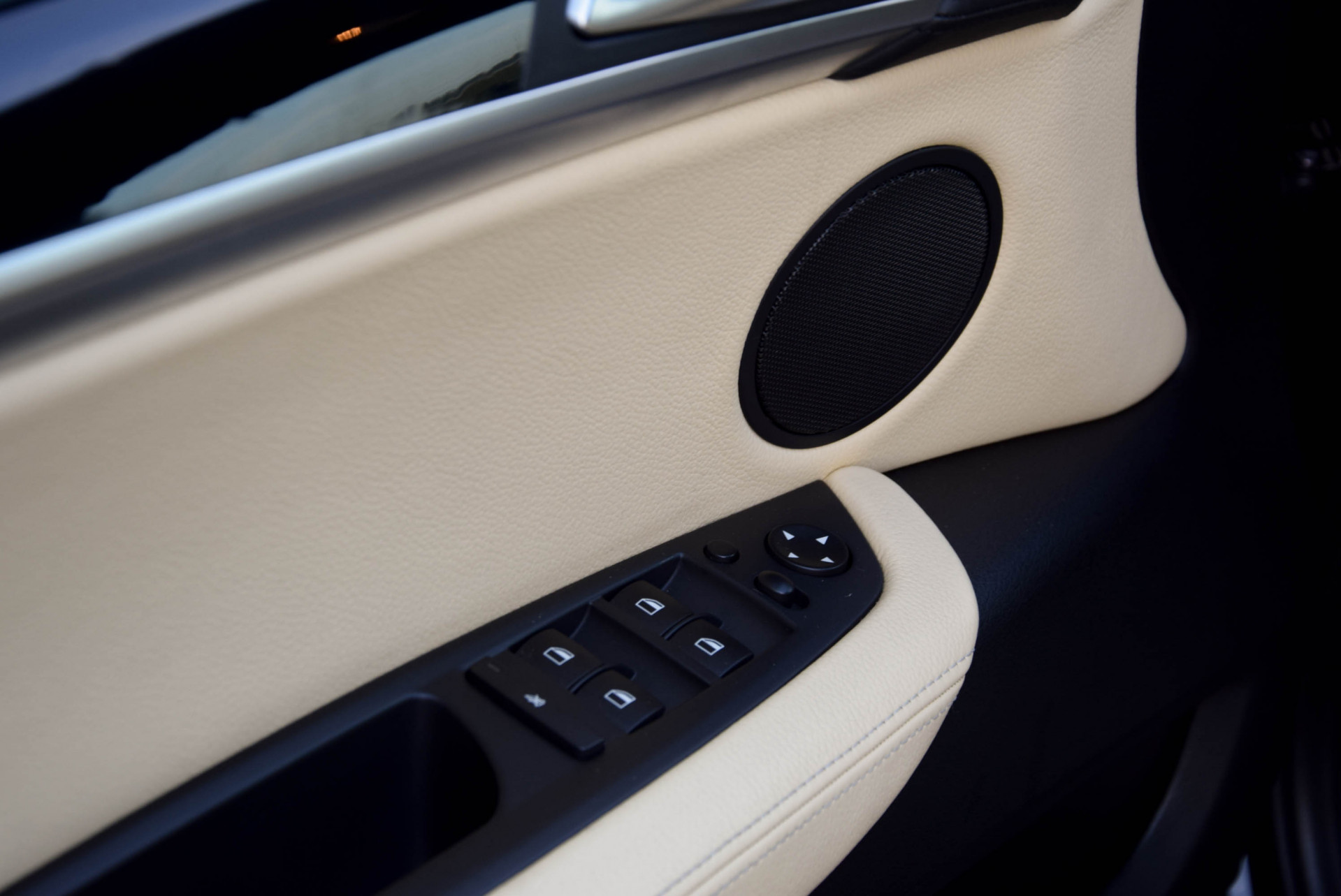 BMW X6 3.0d High Executive Luchtv/Activefront/Keyless/HiFi/Softclose Aut8 Foto 8