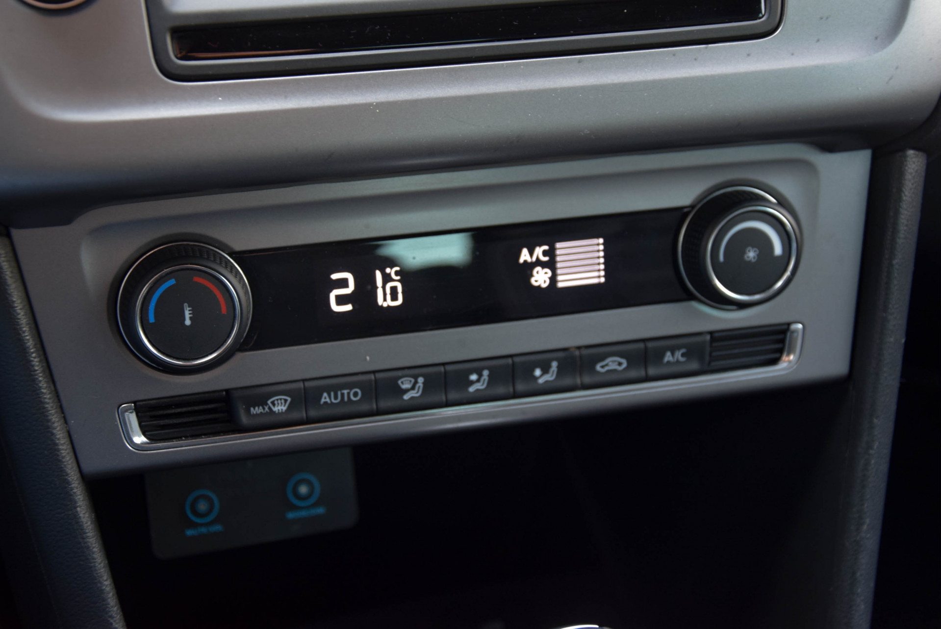 Volkswagen Polo 1.2 TSI 110pk Leer/Adaptive Cruise/Soundpakket/Navi/Zwarte hemel Aut Foto 14