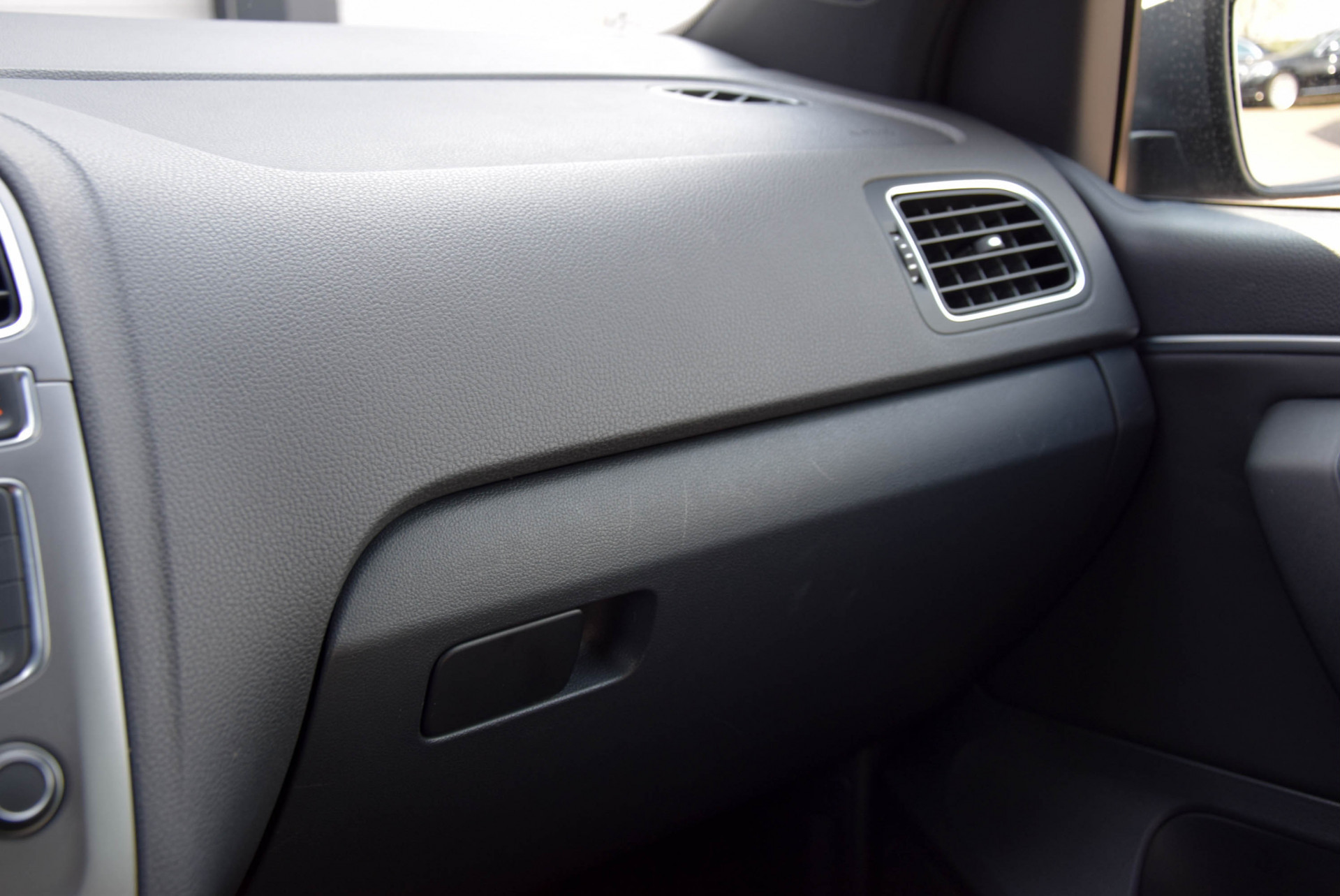 Volkswagen Polo 1.2 TSI 110pk Leer/Adaptive Cruise/Soundpakket/Navi/Zwarte hemel Aut Foto 15