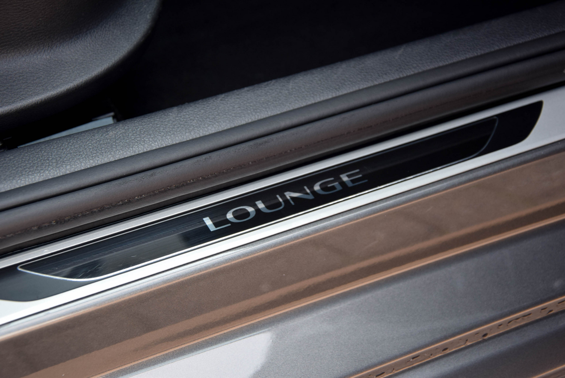 Volkswagen Polo 1.2 TSI 110pk Leer/Adaptive Cruise/Soundpakket/Navi/Zwarte hemel Aut Foto 17