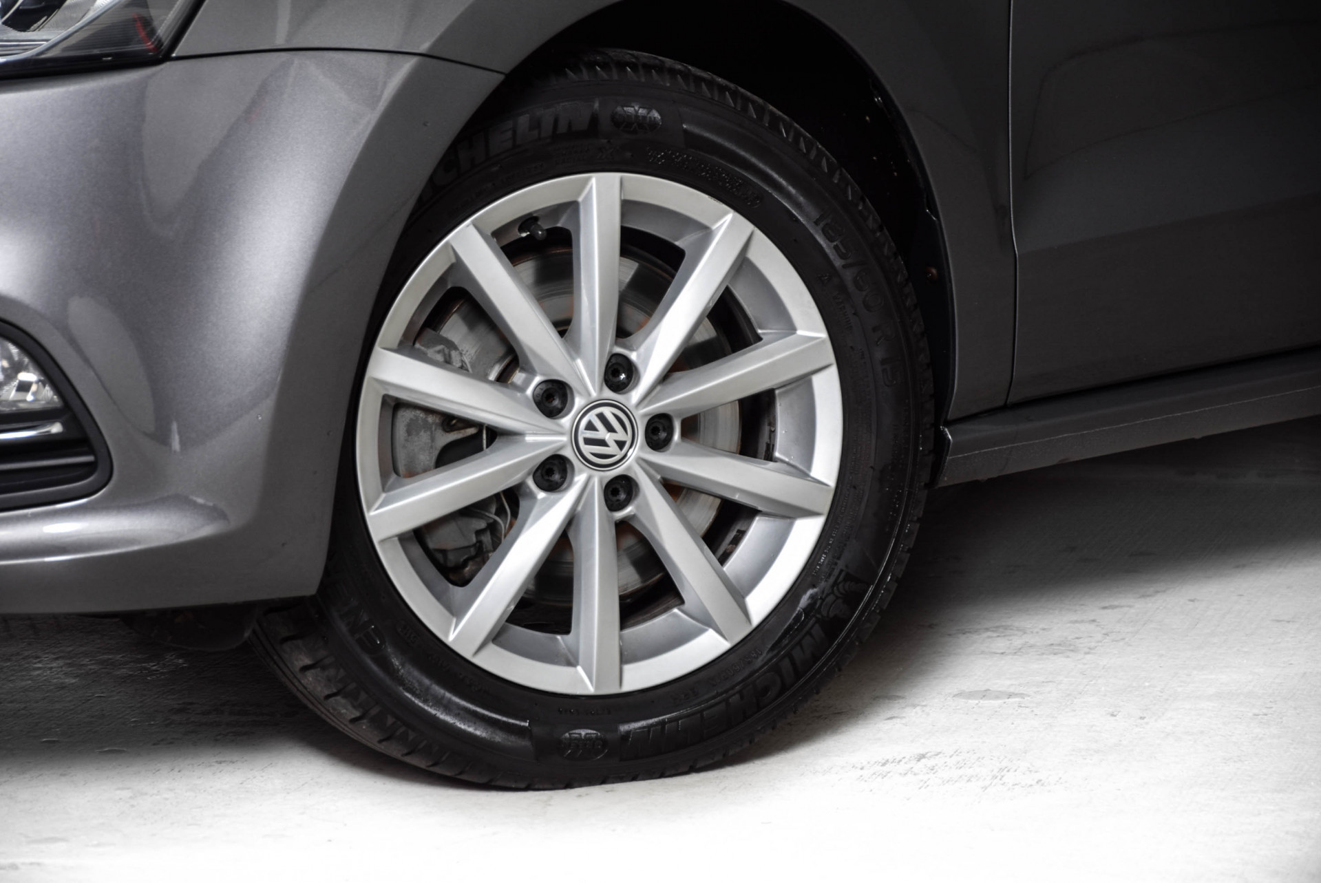 Volkswagen Polo 1.2 TSI 110pk Leer/Adaptive Cruise/Soundpakket/Navi/Zwarte hemel Aut Foto 20