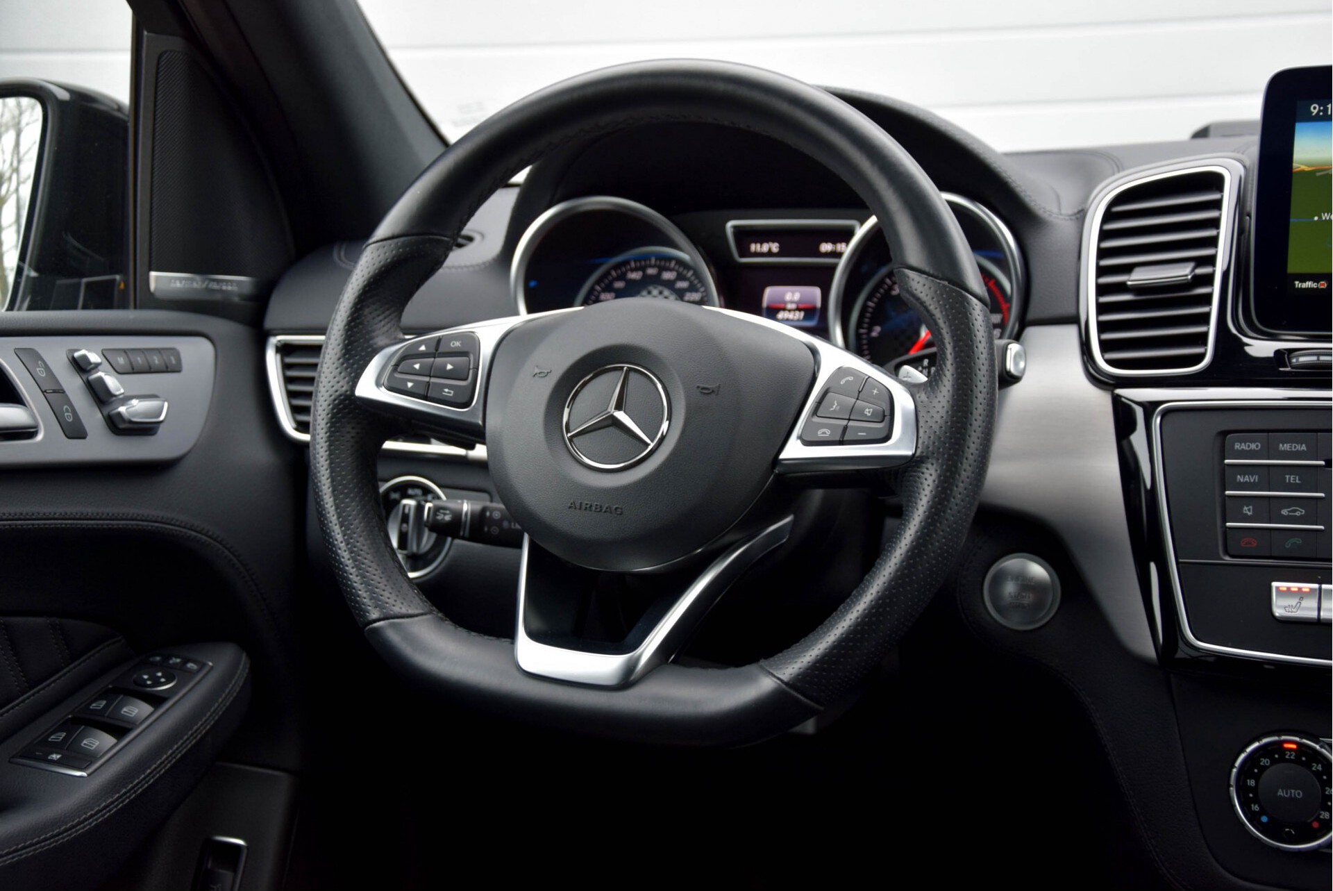 Mercedes-Benz GLE 350d 4-M AMG Distronic/Dak/Harman Kardon/ILS/Standkachel/Mem Aut9 Foto 11
