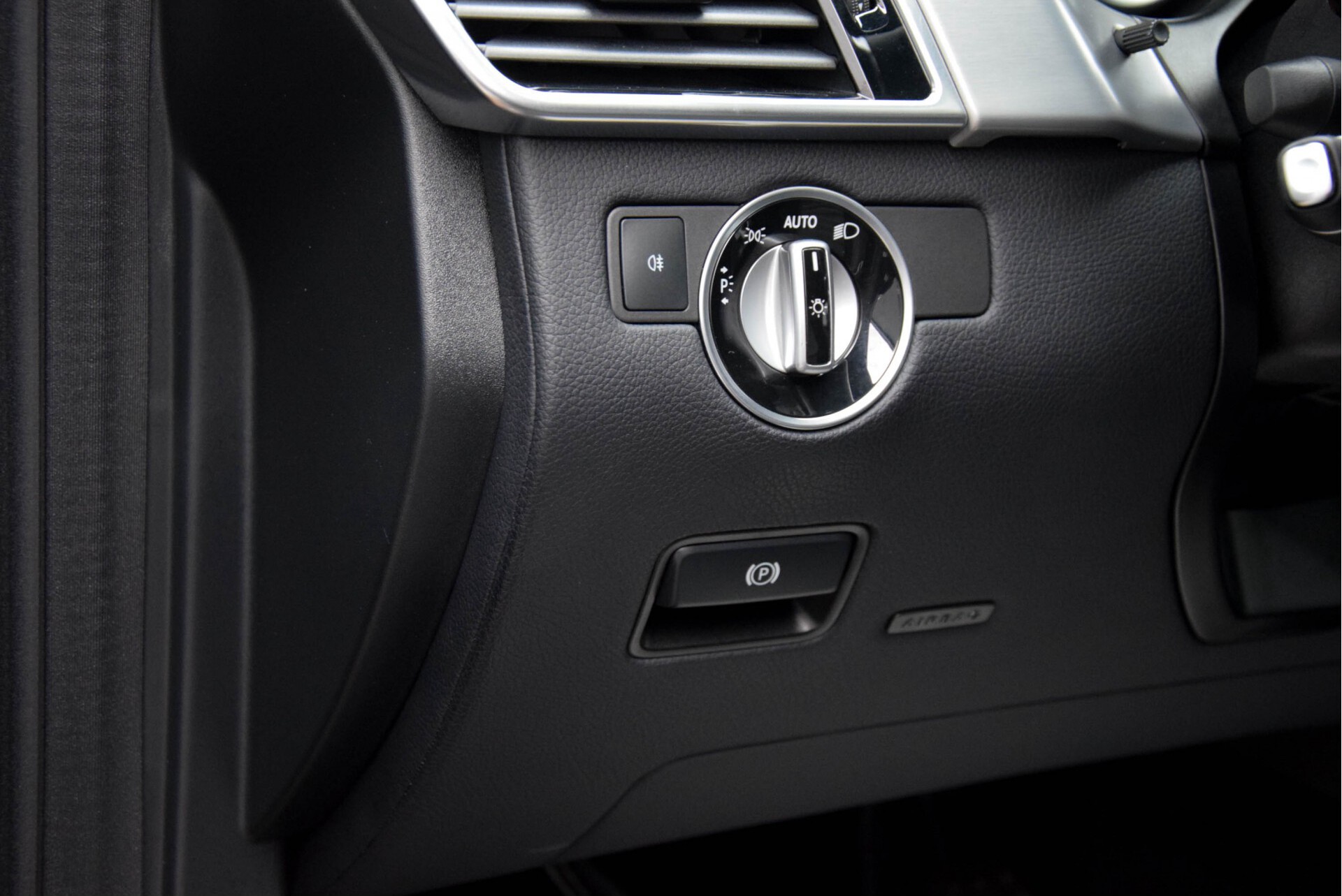 Mercedes-Benz GLE 350d 4-M AMG Distronic/Dak/Harman Kardon/ILS/Standkachel/Mem Aut9 Foto 9