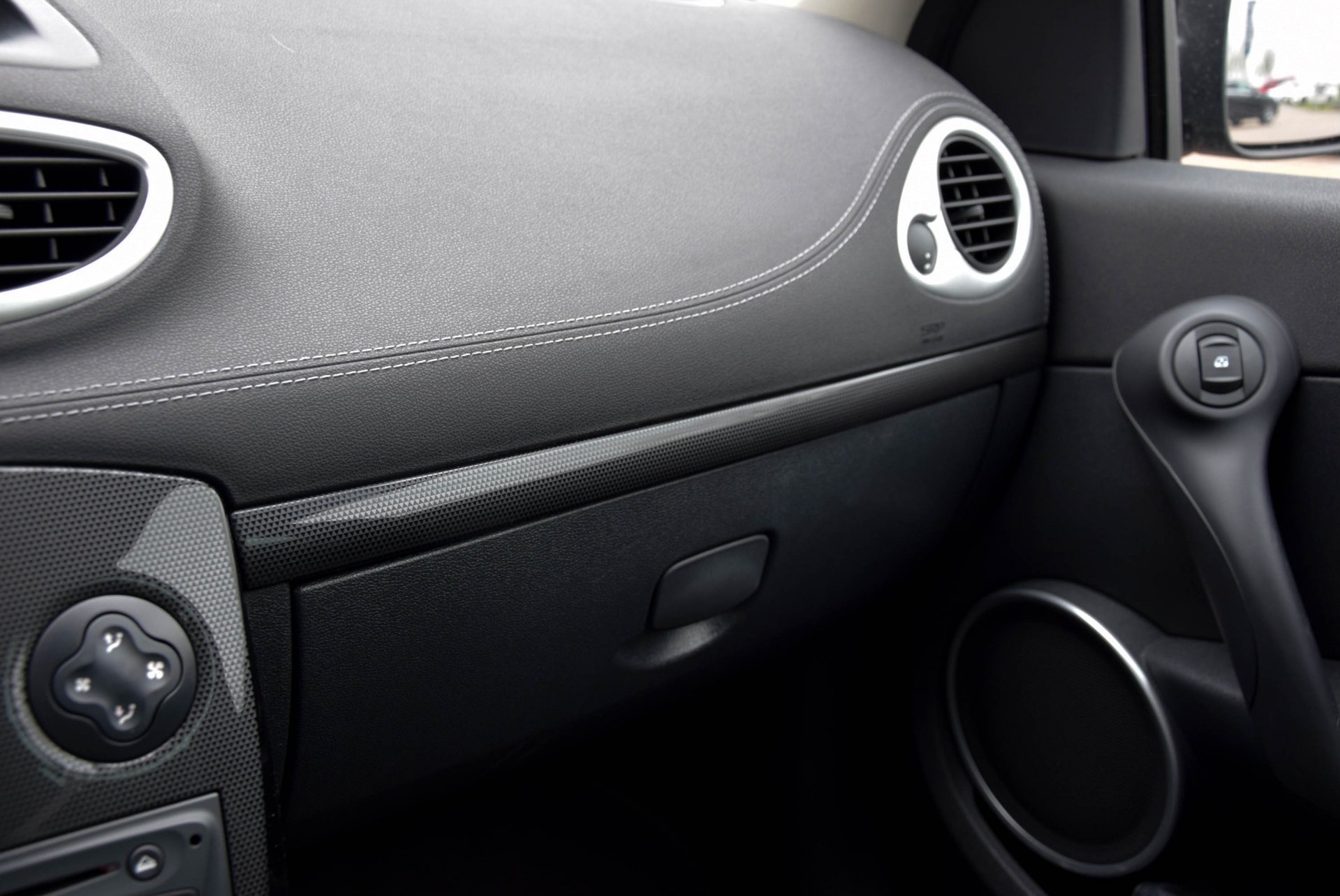 Renault Clio 2.0 RS Cup Navi/Akrapovic/Sportstoelen/Subwoofer/18''/Xenon Hs6 Foto 15