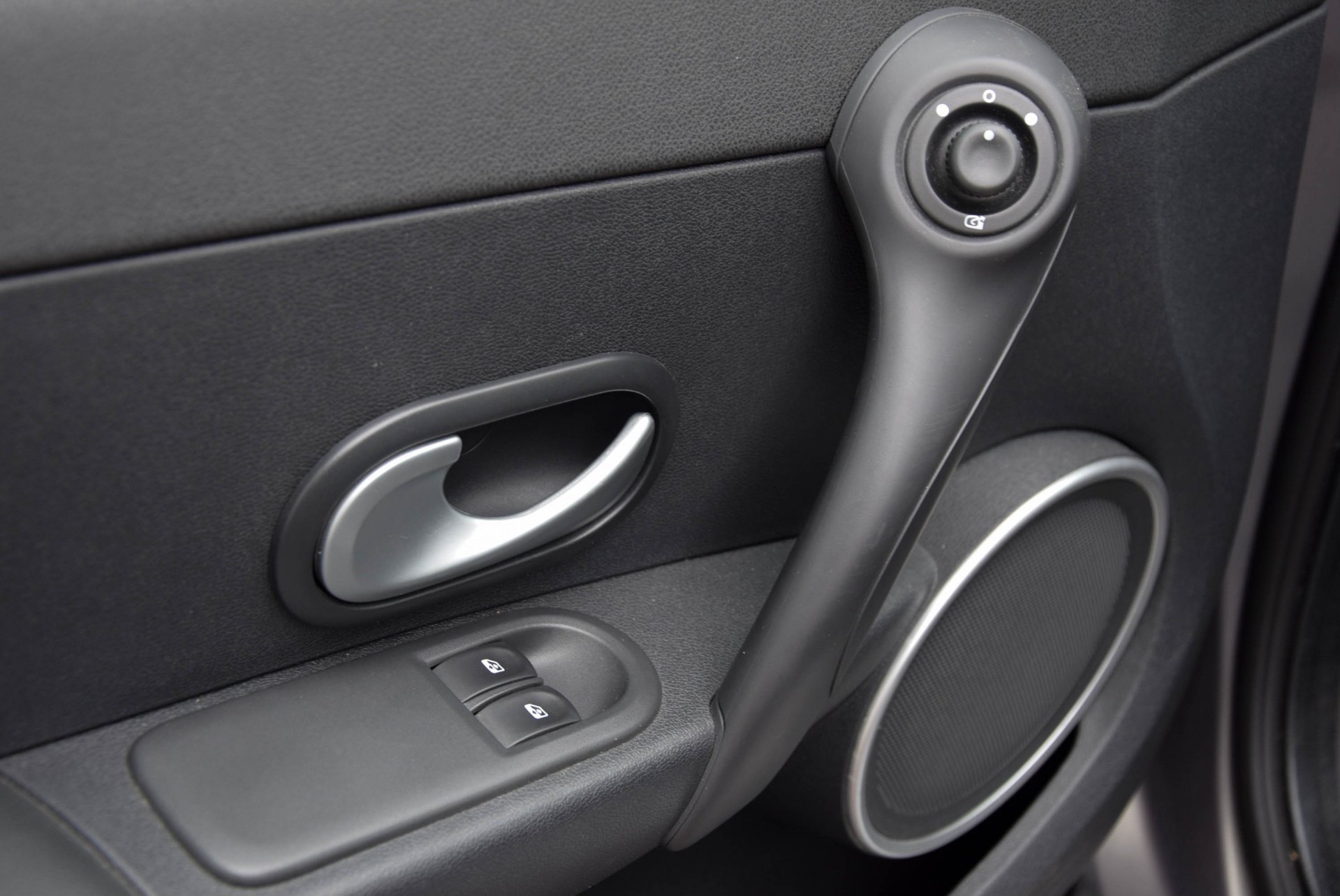 Renault Clio 2.0 RS Cup Navi/Akrapovic/Sportstoelen/Subwoofer/18''/Xenon Hs6 Foto 7