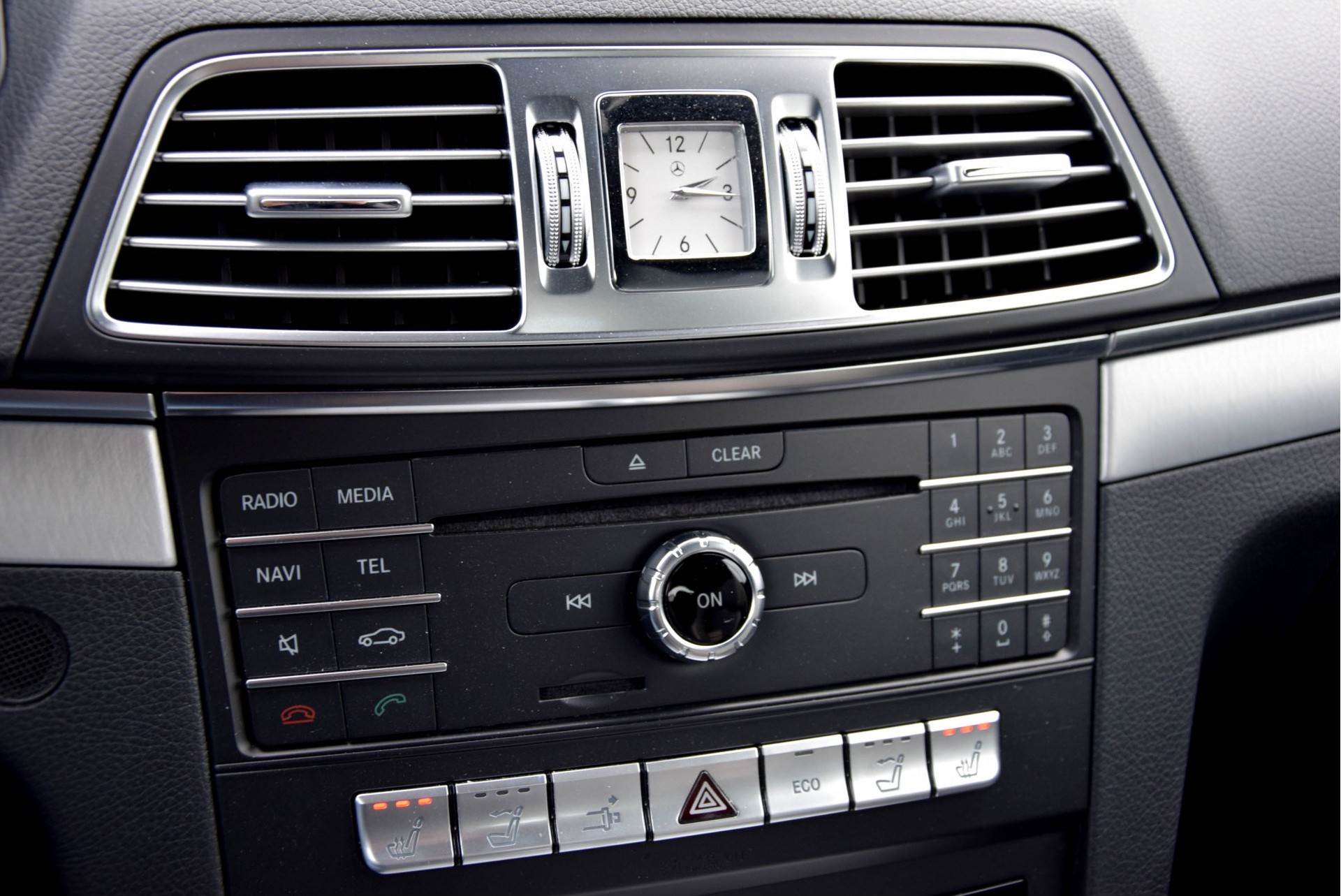 Mercedes-Benz E-Klasse Coupé 250 AMG Dynamic Comand Harman-Kardon Aut7 Foto 13