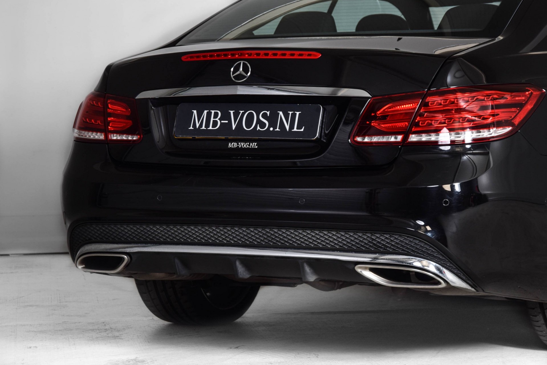 Mercedes-Benz E-Klasse Coupé 250 AMG Dynamic Comand Harman-Kardon Aut7 Foto 20