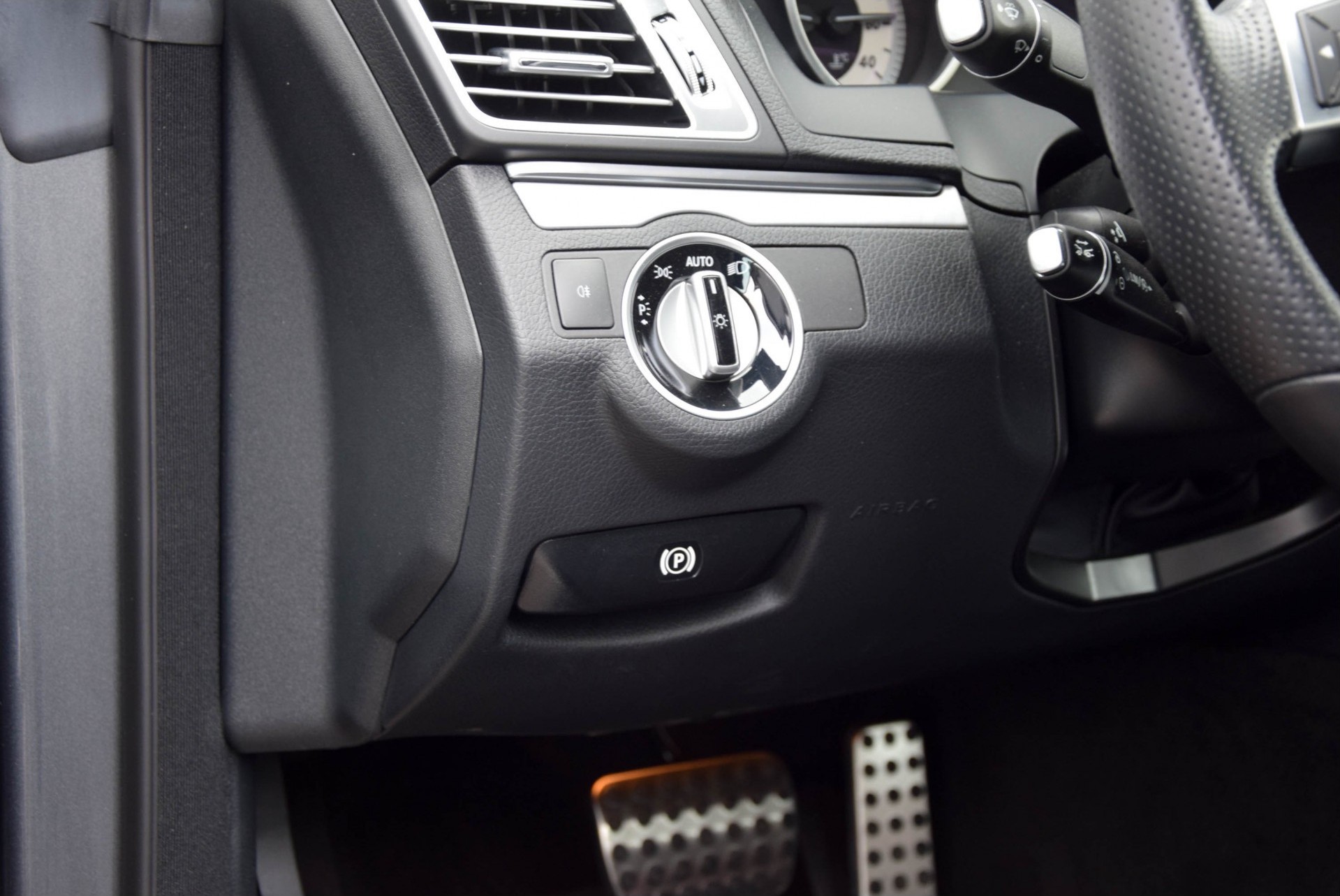 Mercedes-Benz E-Klasse Cabrio 250 SPORT EDITION AMG Distronic/Comand/360/Mem/ILS Aut7 Foto 10