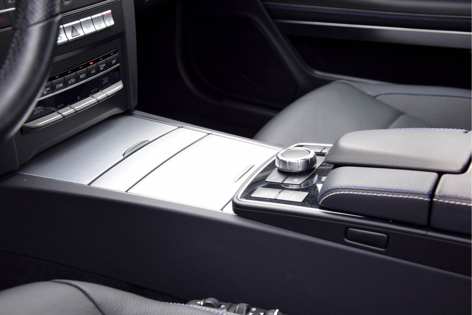 Mercedes-Benz E-Klasse Cabrio 250 SPORT EDITION AMG Distronic/Comand/360/Mem/ILS Aut7 Foto 15