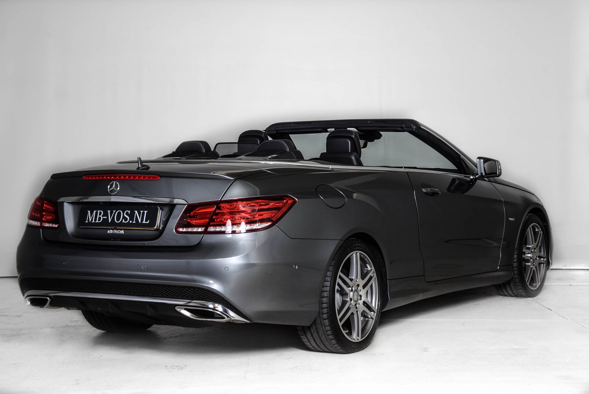Mercedes-Benz E-Klasse Cabrio 250 SPORT EDITION AMG Distronic/Comand/360/Mem/ILS Aut7 Foto 2