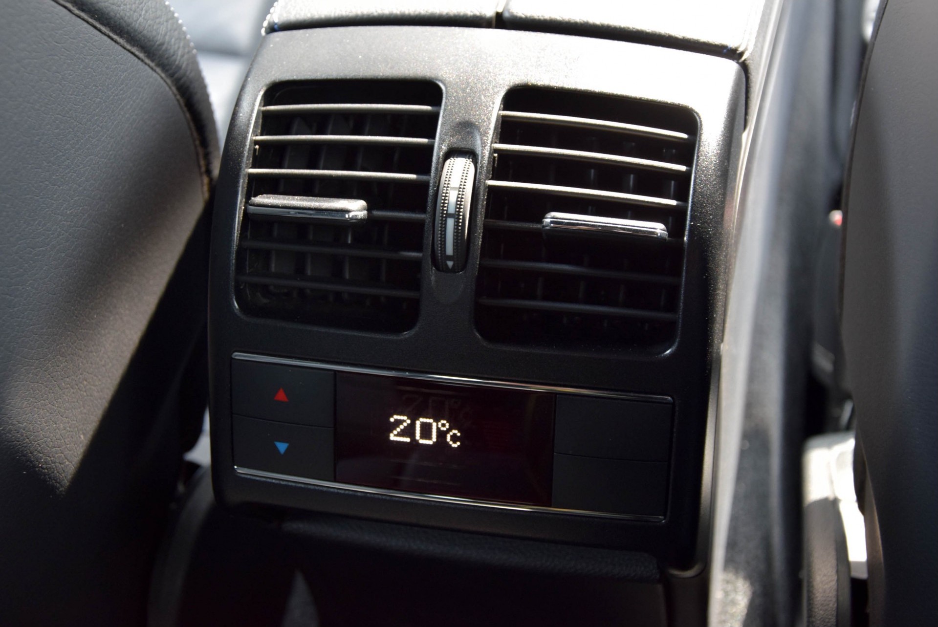 Mercedes-Benz E-Klasse Cabrio 250 SPORT EDITION AMG Distronic/Comand/360/Mem/ILS Aut7 Foto 22