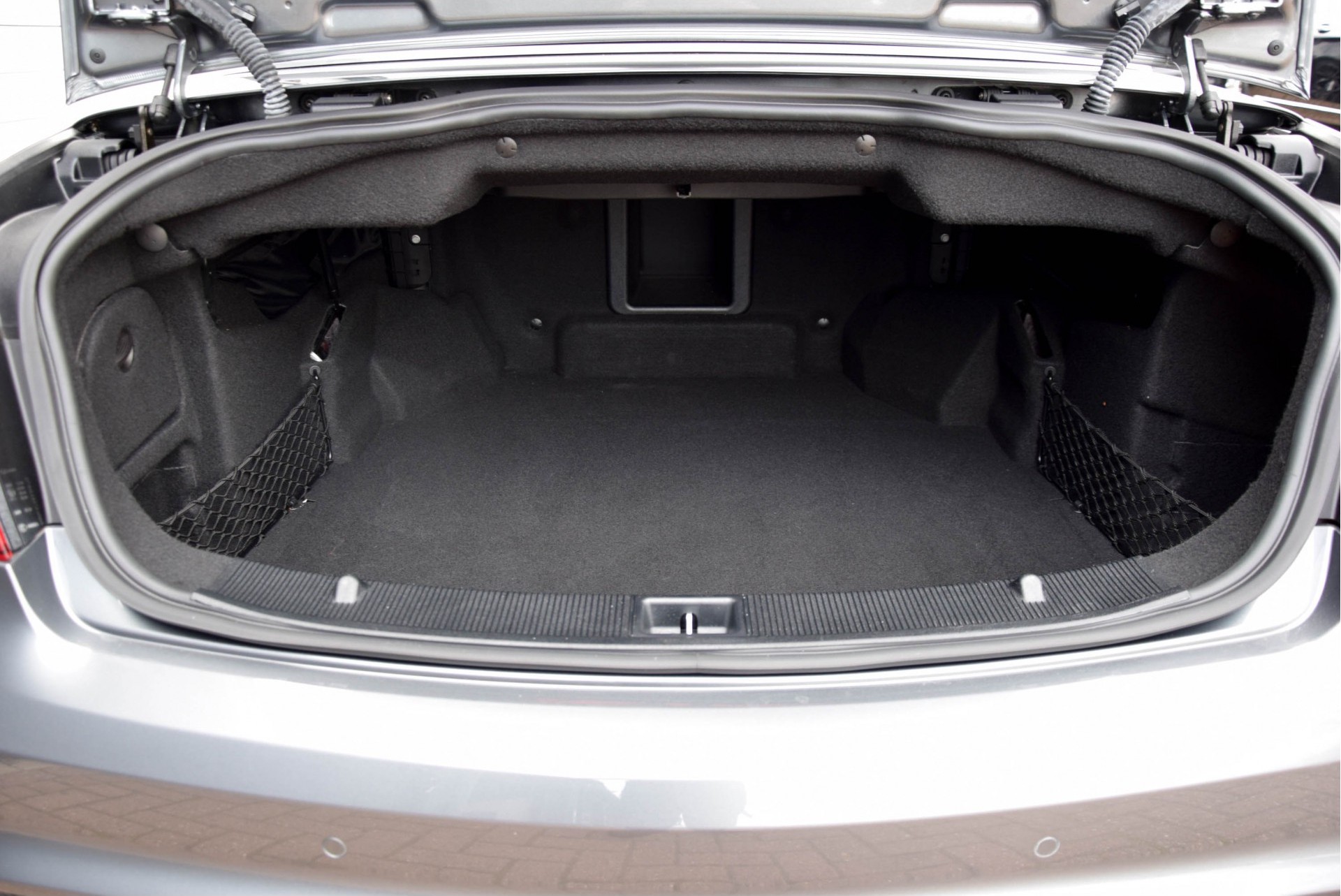 Mercedes-Benz E-Klasse Cabrio 250 SPORT EDITION AMG Distronic/Comand/360/Mem/ILS Aut7 Foto 23