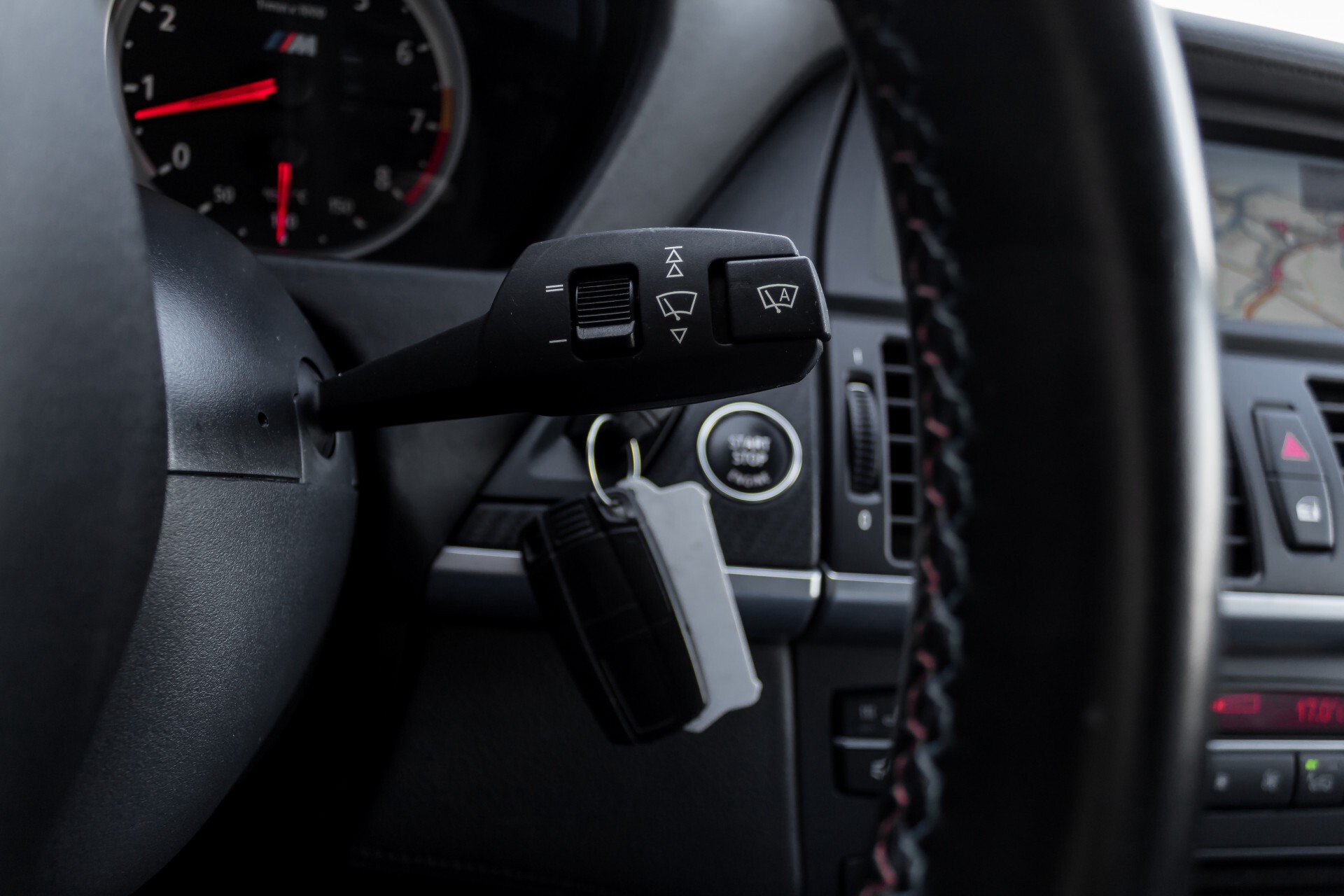 BMW X6 4.4i M Pano/Adaptive Drive/HUD/Keyless/360camera/TV/Drivers Pack/Entertainment/Shadowline Aut6 Foto 13