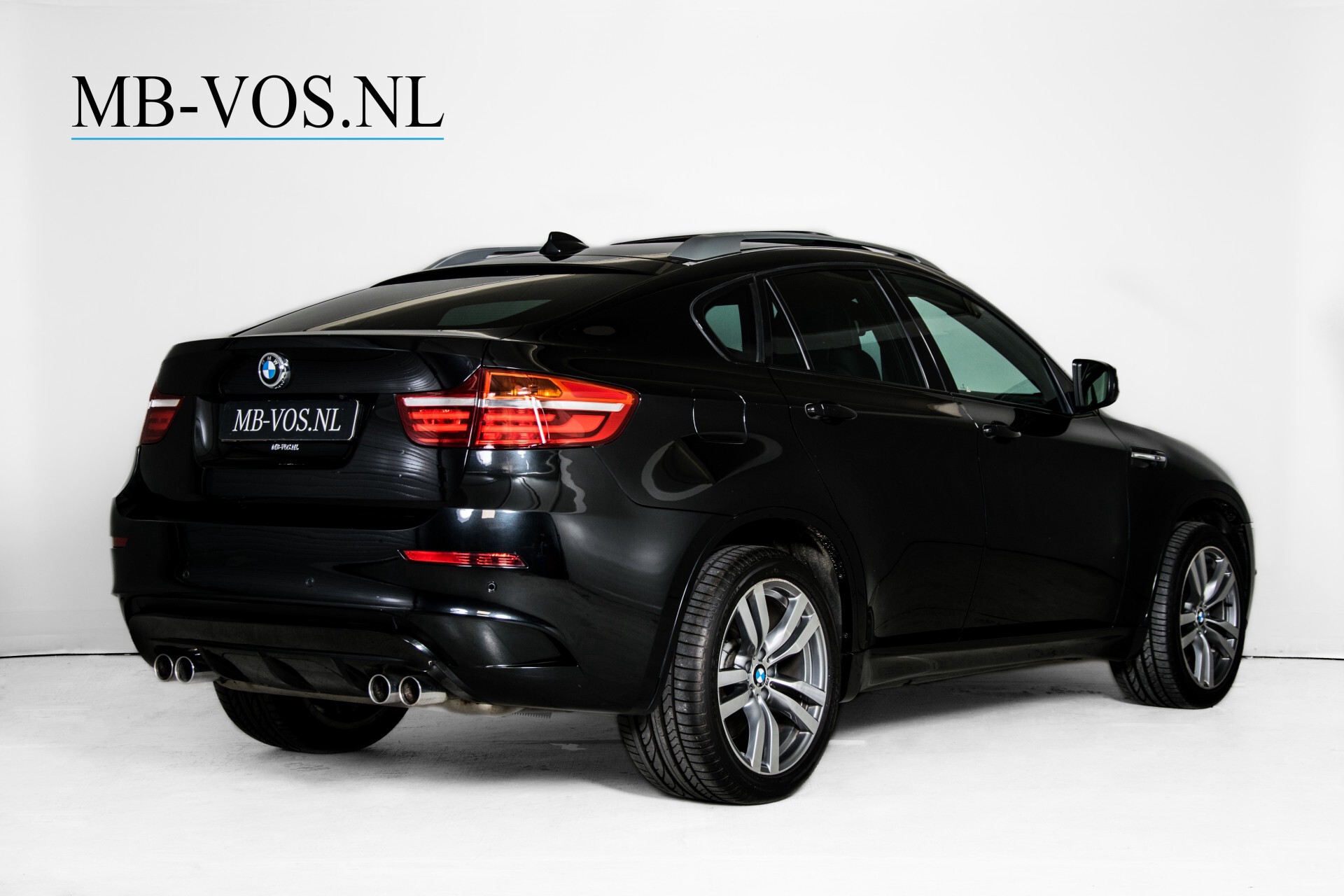 BMW X6 4.4i M Pano/Adaptive Drive/HUD/Keyless/360camera/TV/Drivers Pack/Entertainment/Shadowline Aut6 Foto 2
