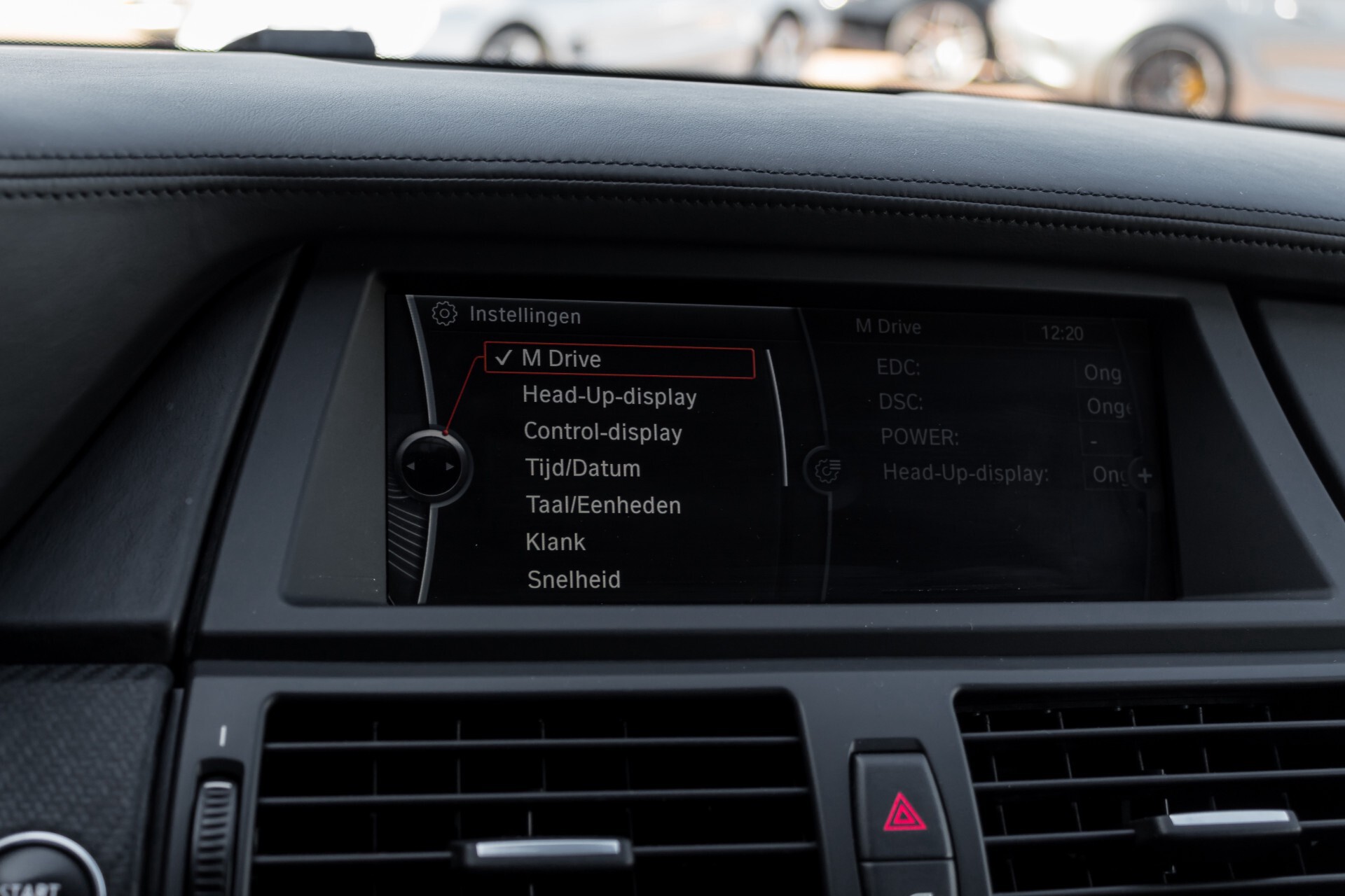 BMW X6 4.4i M Pano/Adaptive Drive/HUD/Keyless/360camera/TV/Drivers Pack/Entertainment/Shadowline Aut6 Foto 25