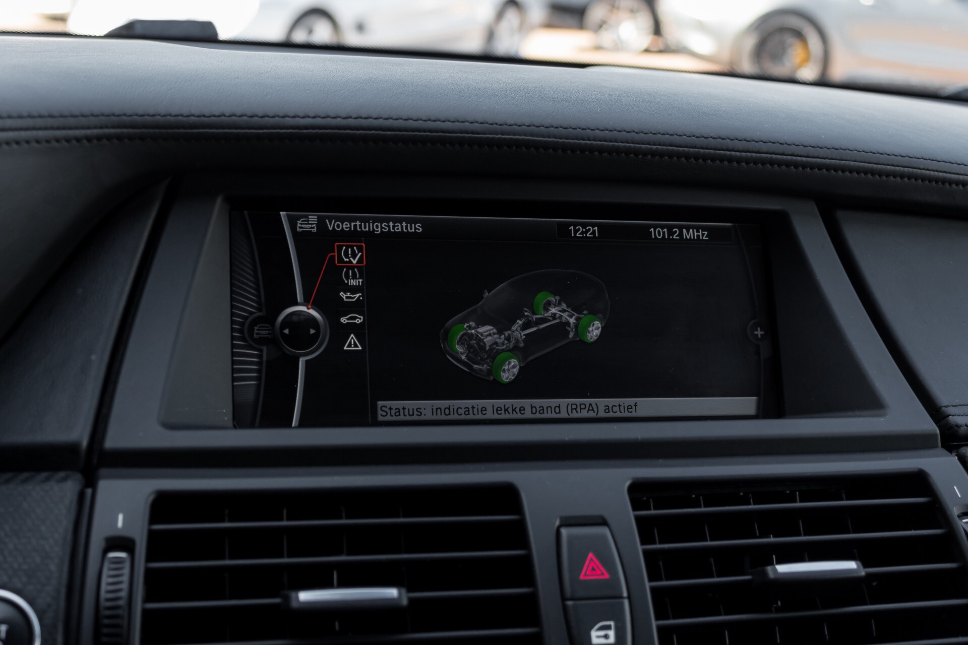 BMW X6 4.4i M Pano/Adaptive Drive/HUD/Keyless/360camera/TV/Drivers Pack/Entertainment/Shadowline Aut6 Foto 27